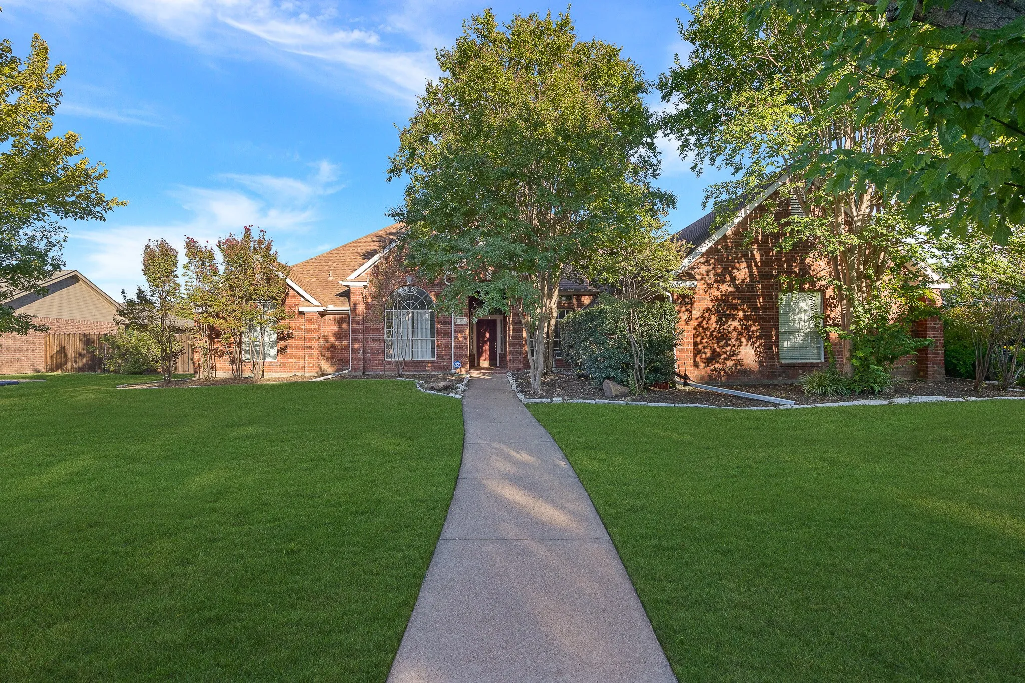 Single Family Residence For Rent in Tarrant County , 109 Killdeer Court, Southlake, Texas 76092, 4 Bedroom, 4 Bathroom, 3 Garage spaces, 2,876 Sqft, built in 1995, mls#21339047, Real Estate Agent in Southlake, Homes For Rent in Tarrant county, Homes For Rent in Southlake, Realtor in Southlake Texas, Real Estate Brokerage Independent Realty Texas, Luminita Cordes Realtor