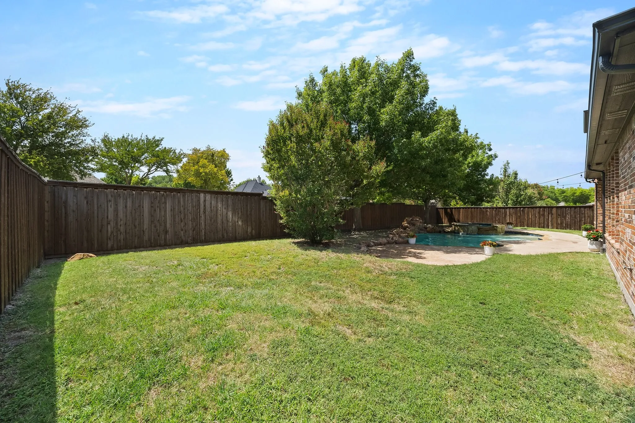 Single Family Residence For Sale in Rockwall County , 4796 Secret Cove, Rockwall, Texas 75032, 4 Bedroom, 3 Bathroom, 3 Garage spaces, 3,378 Sqft, built in 2005, mls#21324625, Real Estate Agent in Rockwall, Homes For Sale in Rockwall county, Homes For Sale in Rockwall, Realtor in Rockwall Texas, Real Estate Brokerage Independent Realty Texas, Luminita Cordes Realtor