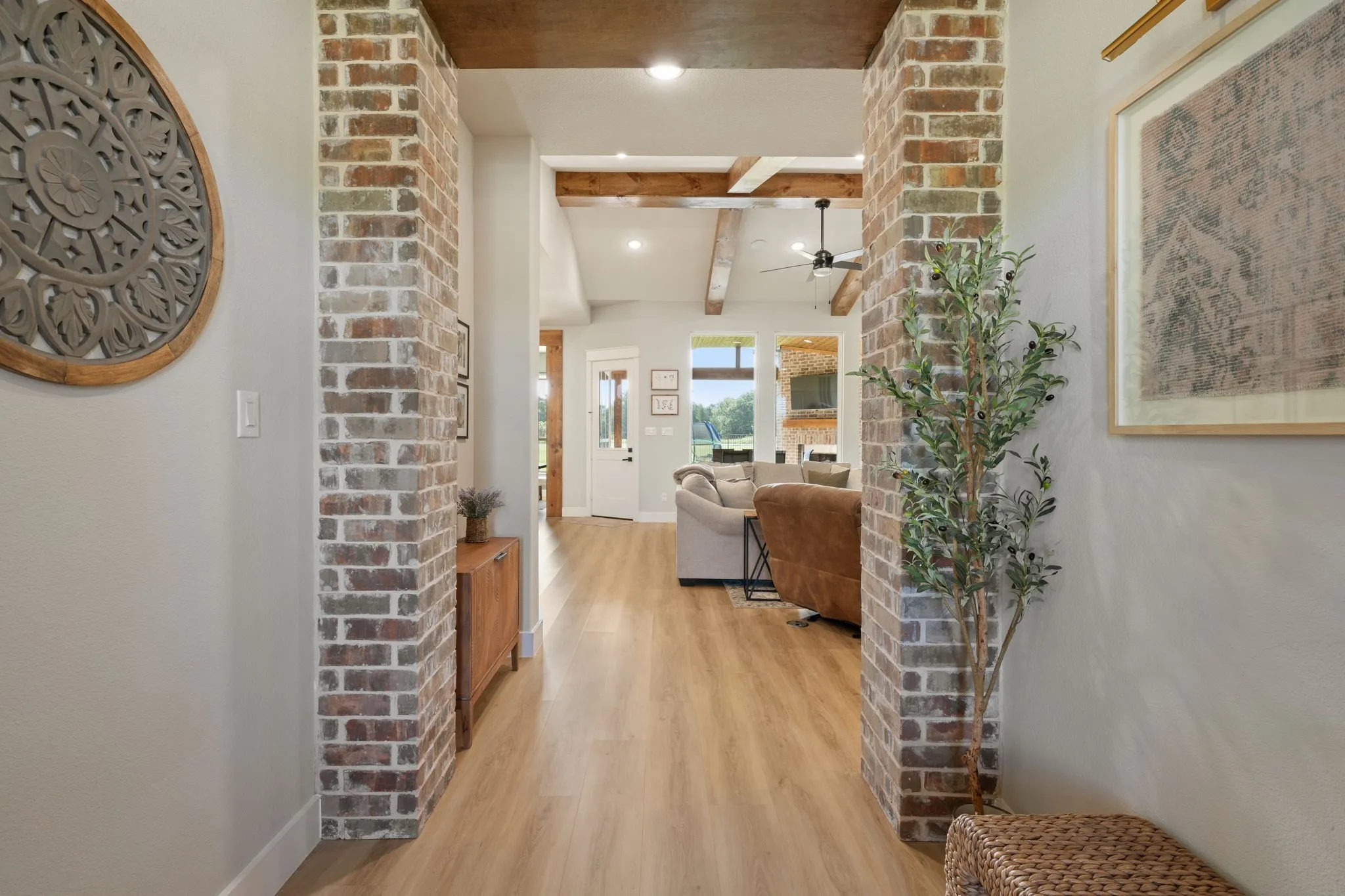 Single Family Residence For Sale in Hunt County , 3759 Evergreen Lane, Caddo Mills, Texas 75135, 5 Bedroom, 3 Bathroom, 2 Garage spaces, 3,337 Sqft, built in 2024, mls#21337374, Real Estate Agent in Caddo Mills, Homes For Sale in Hunt county, Homes For Sale in Caddo Mills, Realtor in Caddo Mills Texas, Real Estate Brokerage Independent Realty Texas, Luminita Cordes Realtor