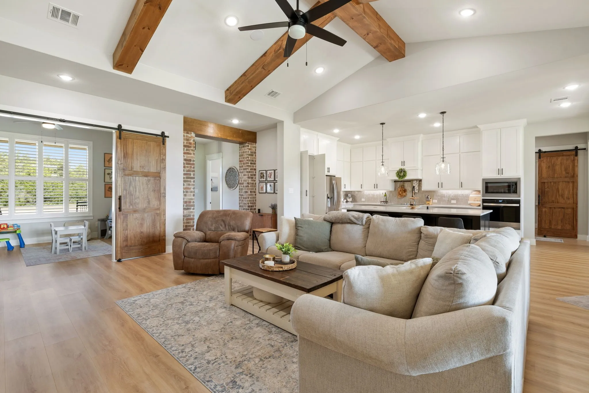 Single Family Residence For Sale in Hunt County , 3759 Evergreen Lane, Caddo Mills, Texas 75135, 5 Bedroom, 3 Bathroom, 2 Garage spaces, 3,337 Sqft, built in 2024, mls#21337374, Real Estate Agent in Caddo Mills, Homes For Sale in Hunt county, Homes For Sale in Caddo Mills, Realtor in Caddo Mills Texas, Real Estate Brokerage Independent Realty Texas, Luminita Cordes Realtor
