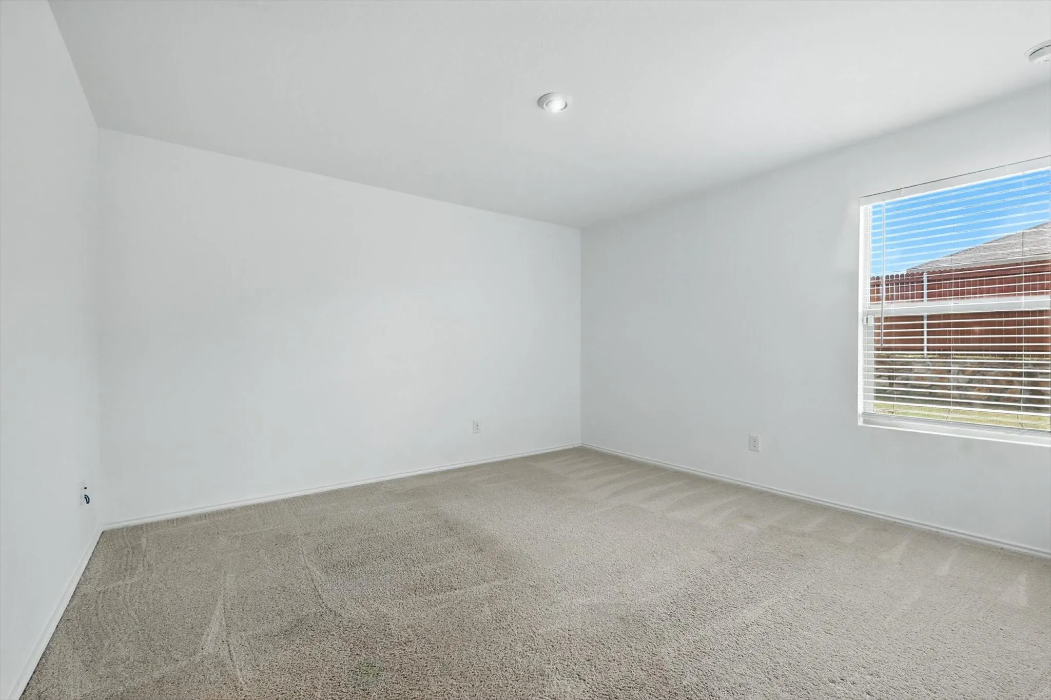 Single Family Residence For Rent in Dallas County , 1653 Bluff View Drive, Hutchins, Texas 75141, 3 Bedrooms, 2 Bathrooms, 2 Garage spaces, 1,325 Sqft, built in 2023, Price $2,200, mls#21339060, Real Estate Agent in Hutchins, Homes For Rent in Dallas county, Homes For Rent in Hutchins, Realtor in Hutchins Texas, Real Estate Brokerage Independent Realty Texas, Luminita Cordes Realtor