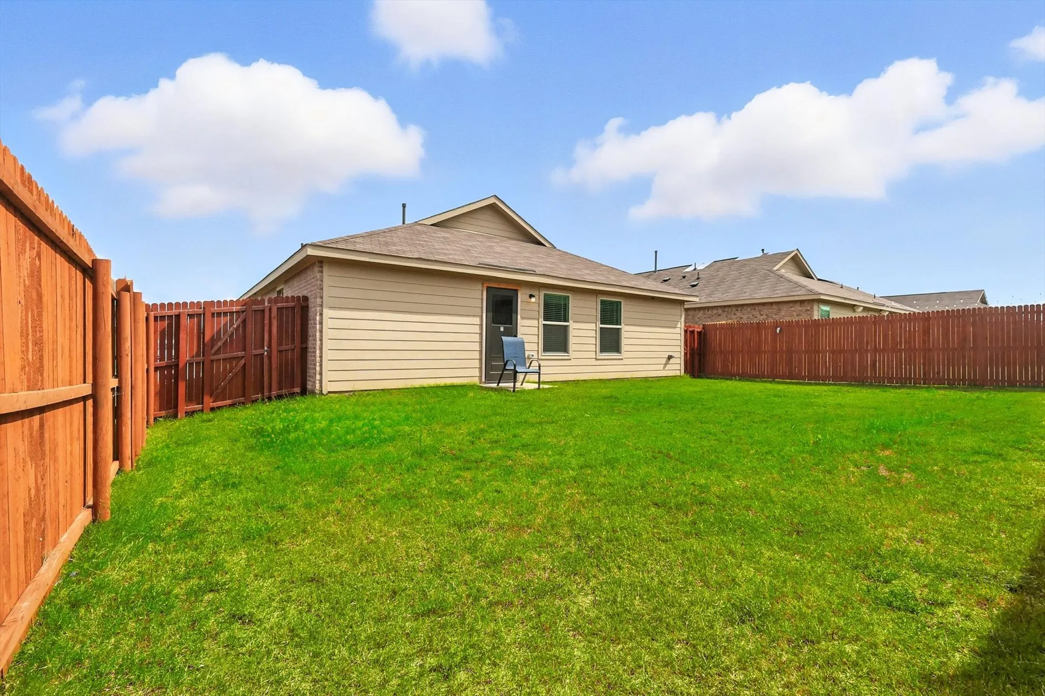 Single Family Residence For Rent in Dallas County , 1653 Bluff View Drive, Hutchins, Texas 75141, 3 Bedrooms, 2 Bathrooms, 2 Garage spaces, 1,325 Sqft, built in 2023, Price $2,200, mls#21339060, Real Estate Agent in Hutchins, Homes For Rent in Dallas county, Homes For Rent in Hutchins, Realtor in Hutchins Texas, Real Estate Brokerage Independent Realty Texas, Luminita Cordes Realtor