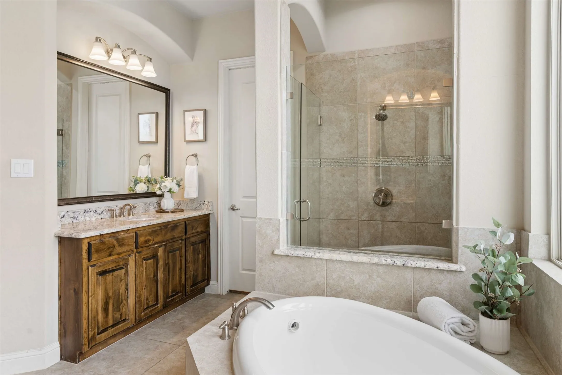 Single Family Residence For Sale in Denton County , 2689 Forest Breeze Drive, Frisco, Texas 75034, 5 Bedroom, 4 Bathroom, 3 Garage spaces, 4,051 Sqft, built in 2014, mls#21338749, Real Estate Agent in Frisco, Homes For Sale in Denton county, Homes For Sale in Frisco, Realtor in Frisco Texas, Real Estate Brokerage Independent Realty Texas, Luminita Cordes Realtor