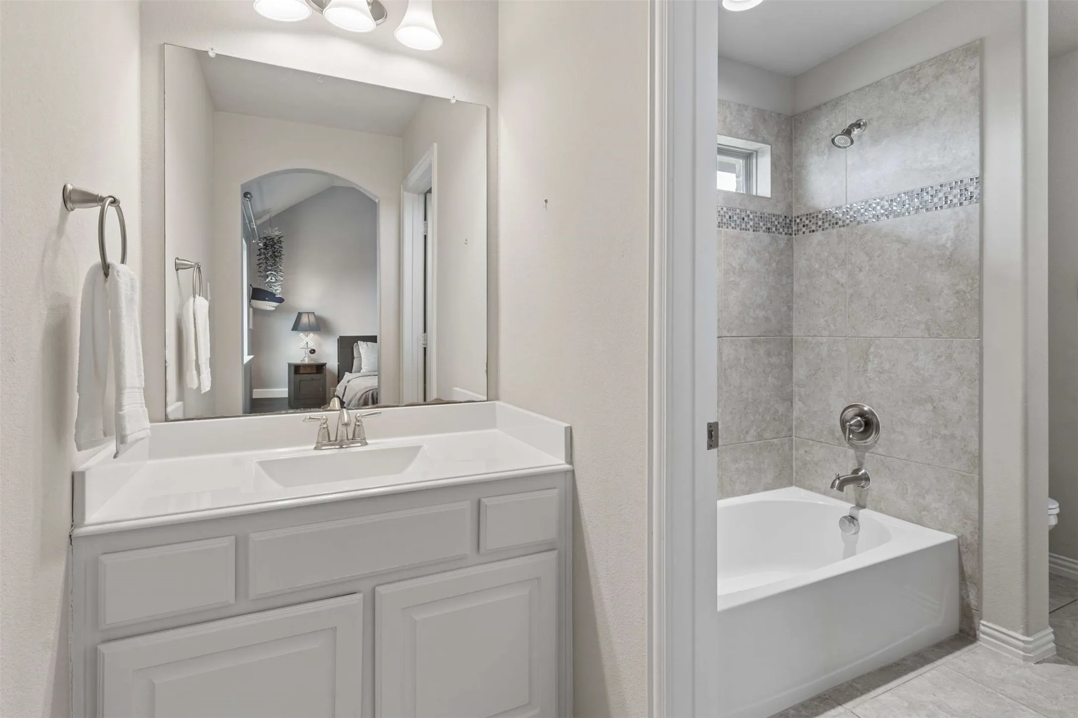 Single Family Residence For Sale in Denton County , 2689 Forest Breeze Drive, Frisco, Texas 75034, 5 Bedroom, 4 Bathroom, 3 Garage spaces, 4,051 Sqft, built in 2014, mls#21338749, Real Estate Agent in Frisco, Homes For Sale in Denton county, Homes For Sale in Frisco, Realtor in Frisco Texas, Real Estate Brokerage Independent Realty Texas, Luminita Cordes Realtor
