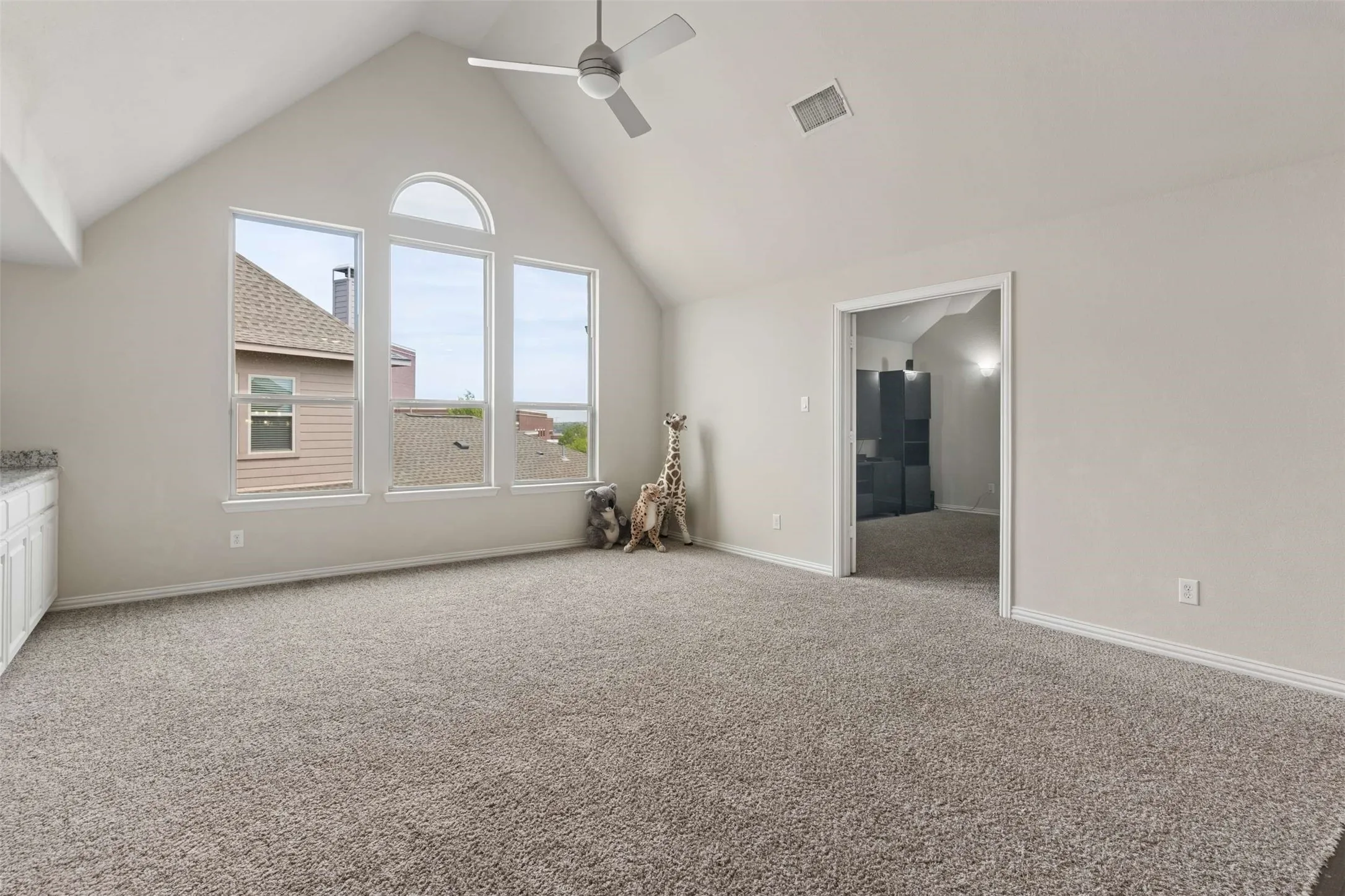 Single Family Residence For Sale in Denton County , 2689 Forest Breeze Drive, Frisco, Texas 75034, 5 Bedroom, 4 Bathroom, 3 Garage spaces, 4,051 Sqft, built in 2014, mls#21338749, Real Estate Agent in Frisco, Homes For Sale in Denton county, Homes For Sale in Frisco, Realtor in Frisco Texas, Real Estate Brokerage Independent Realty Texas, Luminita Cordes Realtor