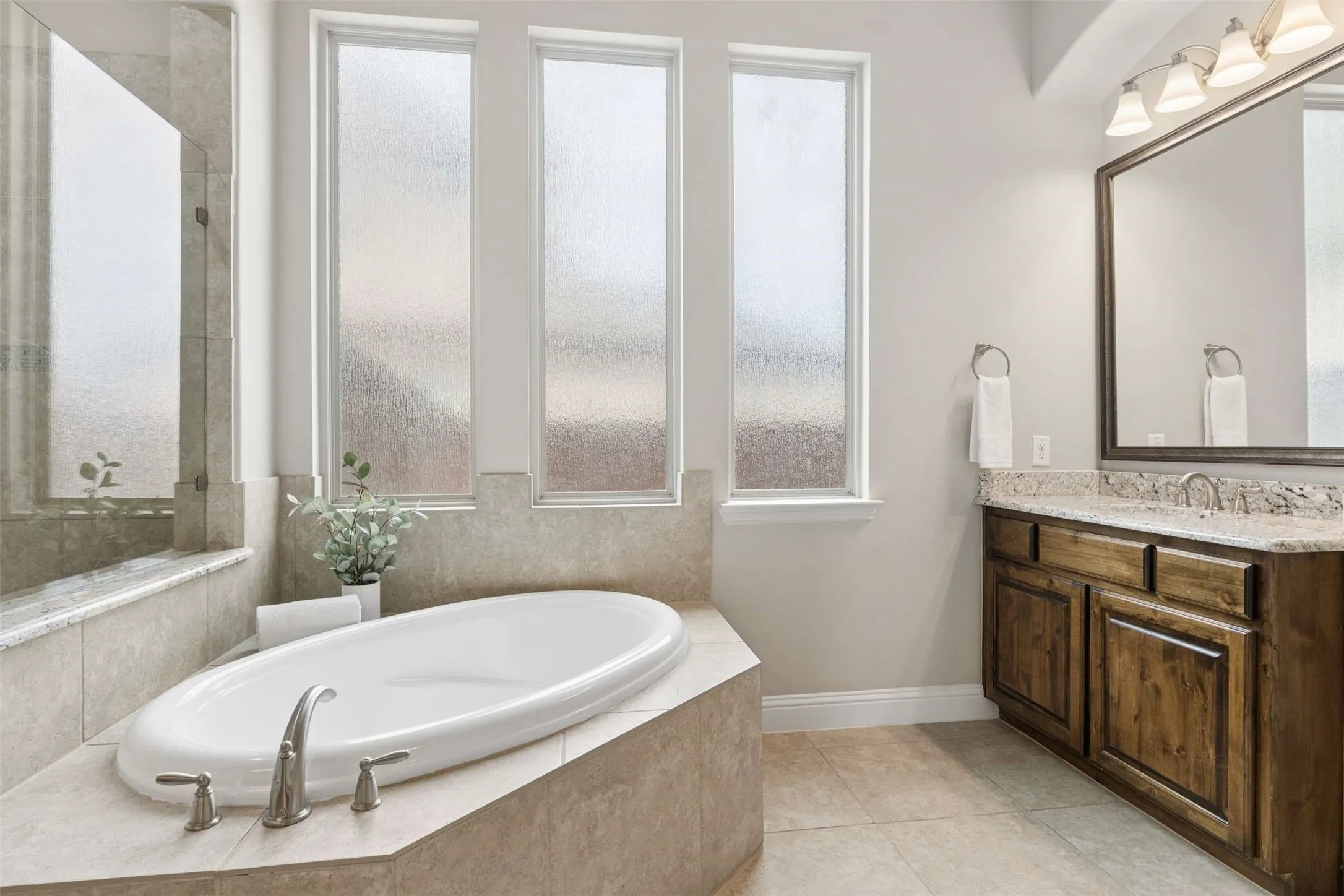 Single Family Residence For Sale in Denton County , 2689 Forest Breeze Drive, Frisco, Texas 75034, 5 Bedroom, 4 Bathroom, 3 Garage spaces, 4,051 Sqft, built in 2014, mls#21338749, Real Estate Agent in Frisco, Homes For Sale in Denton county, Homes For Sale in Frisco, Realtor in Frisco Texas, Real Estate Brokerage Independent Realty Texas, Luminita Cordes Realtor
