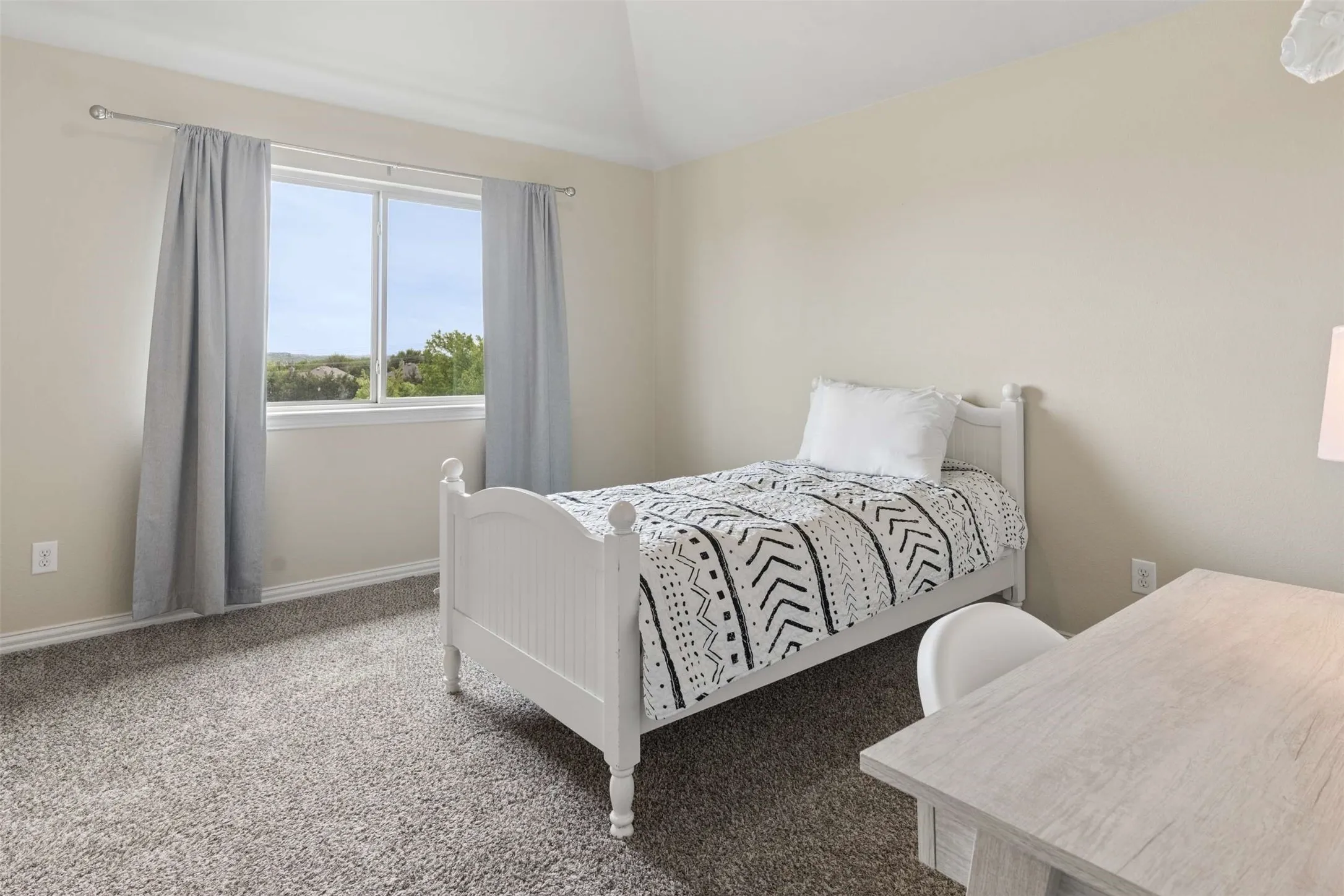 Single Family Residence For Sale in Denton County , 2689 Forest Breeze Drive, Frisco, Texas 75034, 5 Bedroom, 4 Bathroom, 3 Garage spaces, 4,051 Sqft, built in 2014, mls#21338749, Real Estate Agent in Frisco, Homes For Sale in Denton county, Homes For Sale in Frisco, Realtor in Frisco Texas, Real Estate Brokerage Independent Realty Texas, Luminita Cordes Realtor