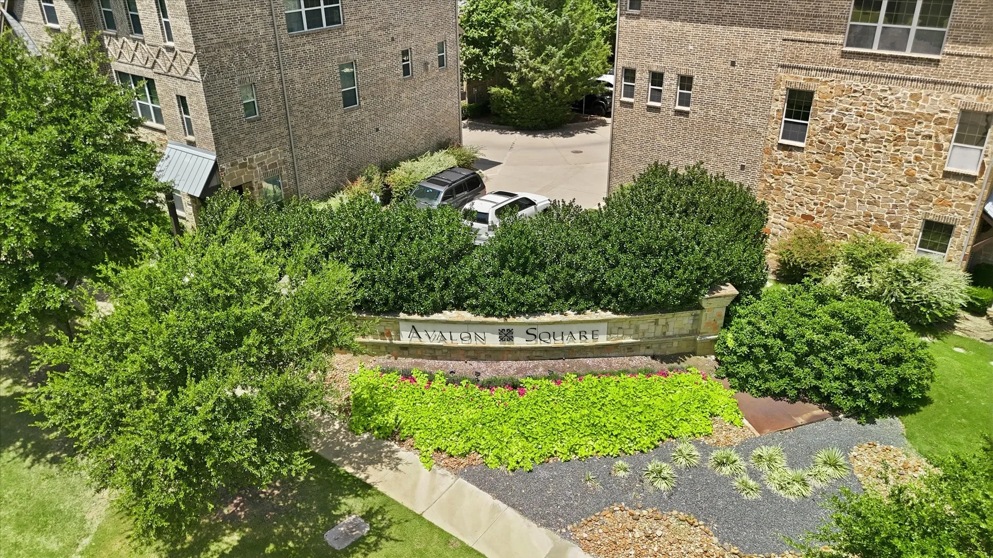 Townhouse For Sale in Dallas County , 521 Reale Drive, Irving, Texas 75039, 3 Bedroom, 4 Bathroom, 2 Garage spaces, 2,610 Sqft, built in 2016, mls#21338550, Real Estate Agent in Irving, Homes For Sale in Dallas county, Homes For Sale in Irving, Realtor in Irving Texas, Real Estate Brokerage Independent Realty Texas, Luminita Cordes Realtor