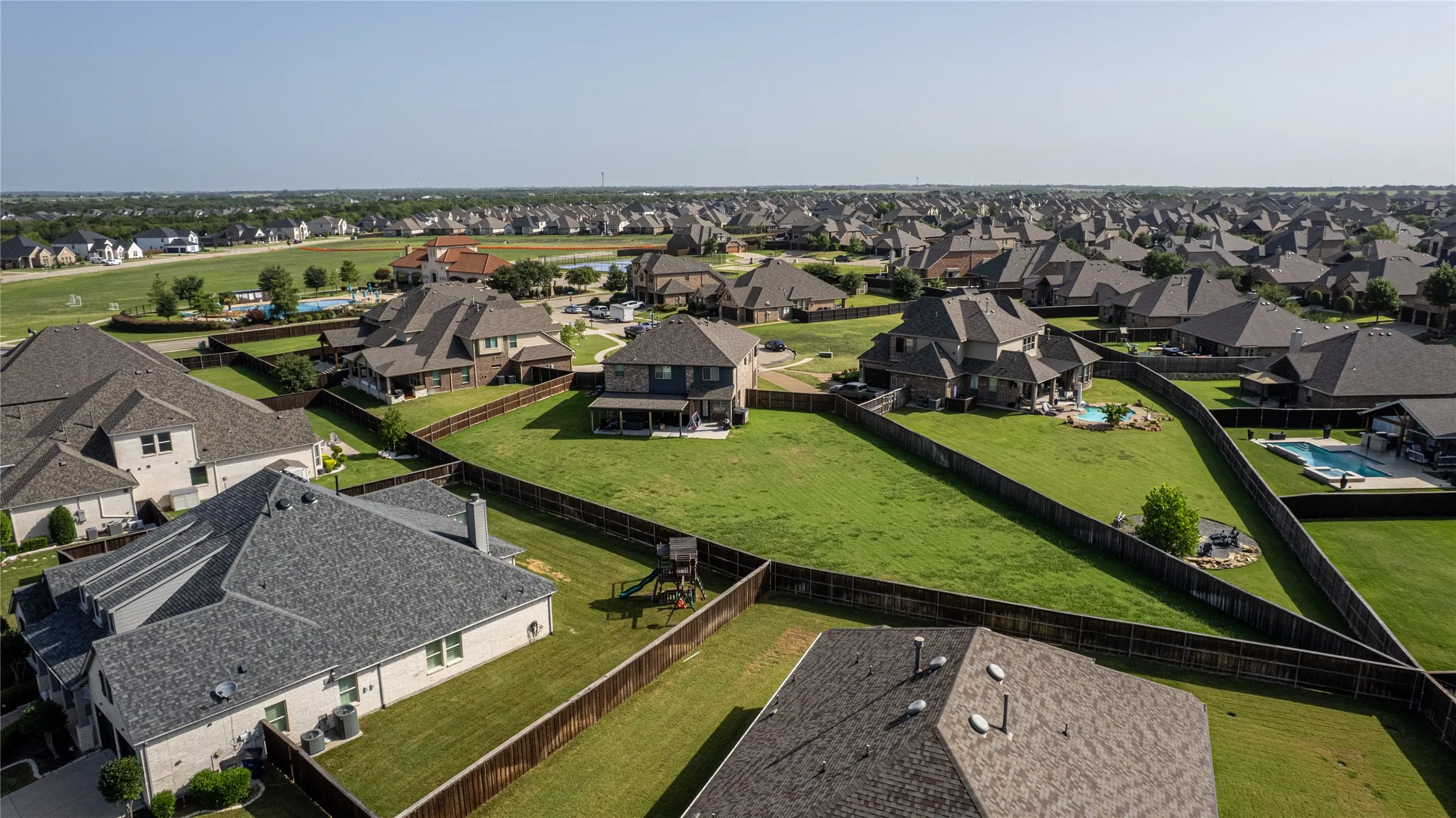 Single Family Residence For Sale in Rockwall County , 1519 Pisa Court, Mclendon Chisholm, Texas 75032, 5 Bedroom, 4 Bathroom, 3 Garage spaces, 3,261 Sqft, built in 2021, mls#21338681, Real Estate Agent in Mclendon Chisholm, Homes For Sale in Rockwall county, Homes For Sale in Mclendon Chisholm, Realtor in Mclendon Chisholm Texas, Real Estate Brokerage Independent Realty Texas, Luminita Cordes Realtor