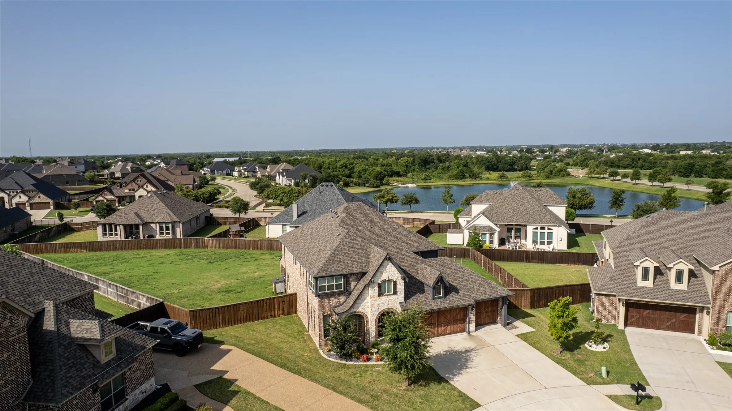 Single Family Residence For Sale in Rockwall County , 1519 Pisa Court, Mclendon Chisholm, Texas 75032, 5 Bedroom, 4 Bathroom, 3 Garage spaces, 3,261 Sqft, built in 2021, mls#21338681, Real Estate Agent in Mclendon Chisholm, Homes For Sale in Rockwall county, Homes For Sale in Mclendon Chisholm, Realtor in Mclendon Chisholm Texas, Real Estate Brokerage Independent Realty Texas, Luminita Cordes Realtor