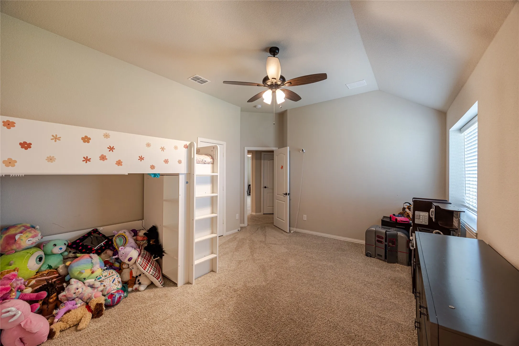 Single Family Residence For Sale in Rockwall County , 1519 Pisa Court, Mclendon Chisholm, Texas 75032, 5 Bedroom, 4 Bathroom, 3 Garage spaces, 3,261 Sqft, built in 2021, mls#21338681, Real Estate Agent in Mclendon Chisholm, Homes For Sale in Rockwall county, Homes For Sale in Mclendon Chisholm, Realtor in Mclendon Chisholm Texas, Real Estate Brokerage Independent Realty Texas, Luminita Cordes Realtor
