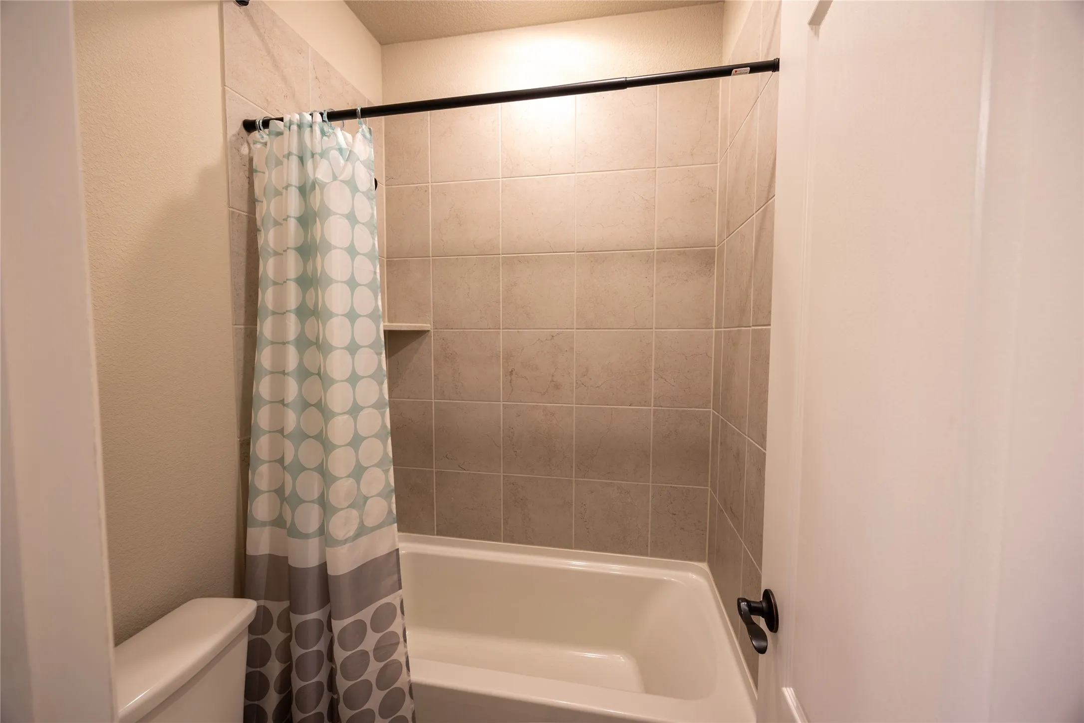 Single Family Residence For Sale in Rockwall County , 1519 Pisa Court, Mclendon Chisholm, Texas 75032, 5 Bedroom, 4 Bathroom, 3 Garage spaces, 3,261 Sqft, built in 2021, mls#21338681, Real Estate Agent in Mclendon Chisholm, Homes For Sale in Rockwall county, Homes For Sale in Mclendon Chisholm, Realtor in Mclendon Chisholm Texas, Real Estate Brokerage Independent Realty Texas, Luminita Cordes Realtor