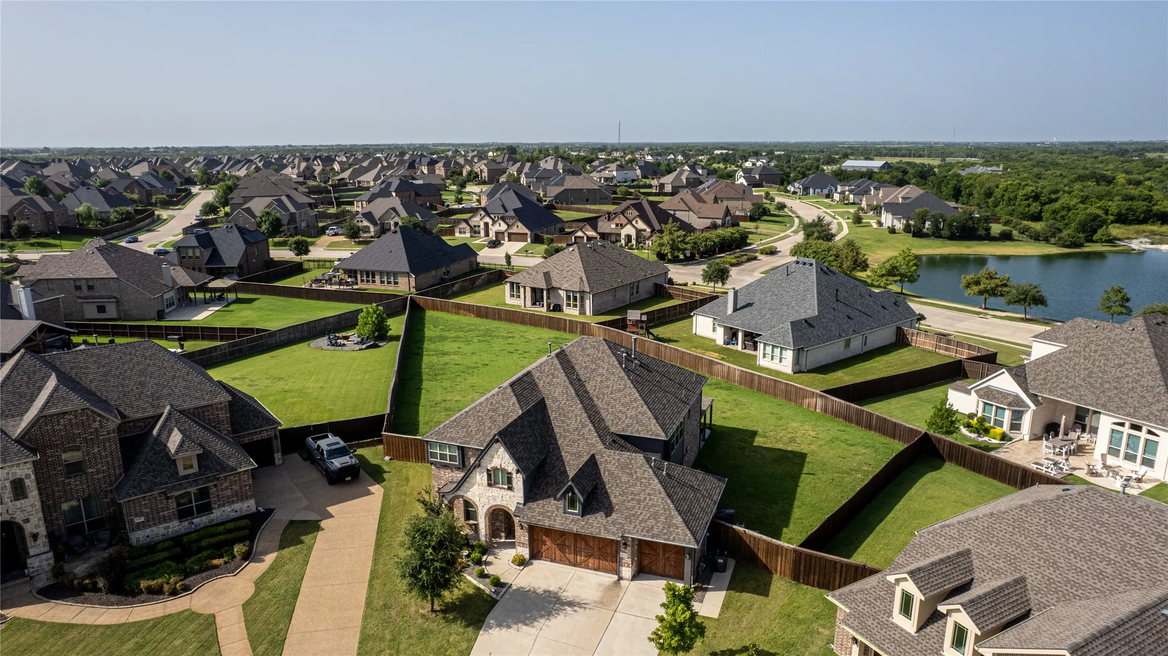 Single Family Residence For Sale in Rockwall County , 1519 Pisa Court, Mclendon Chisholm, Texas 75032, 5 Bedroom, 4 Bathroom, 3 Garage spaces, 3,261 Sqft, built in 2021, mls#21338681, Real Estate Agent in Mclendon Chisholm, Homes For Sale in Rockwall county, Homes For Sale in Mclendon Chisholm, Realtor in Mclendon Chisholm Texas, Real Estate Brokerage Independent Realty Texas, Luminita Cordes Realtor