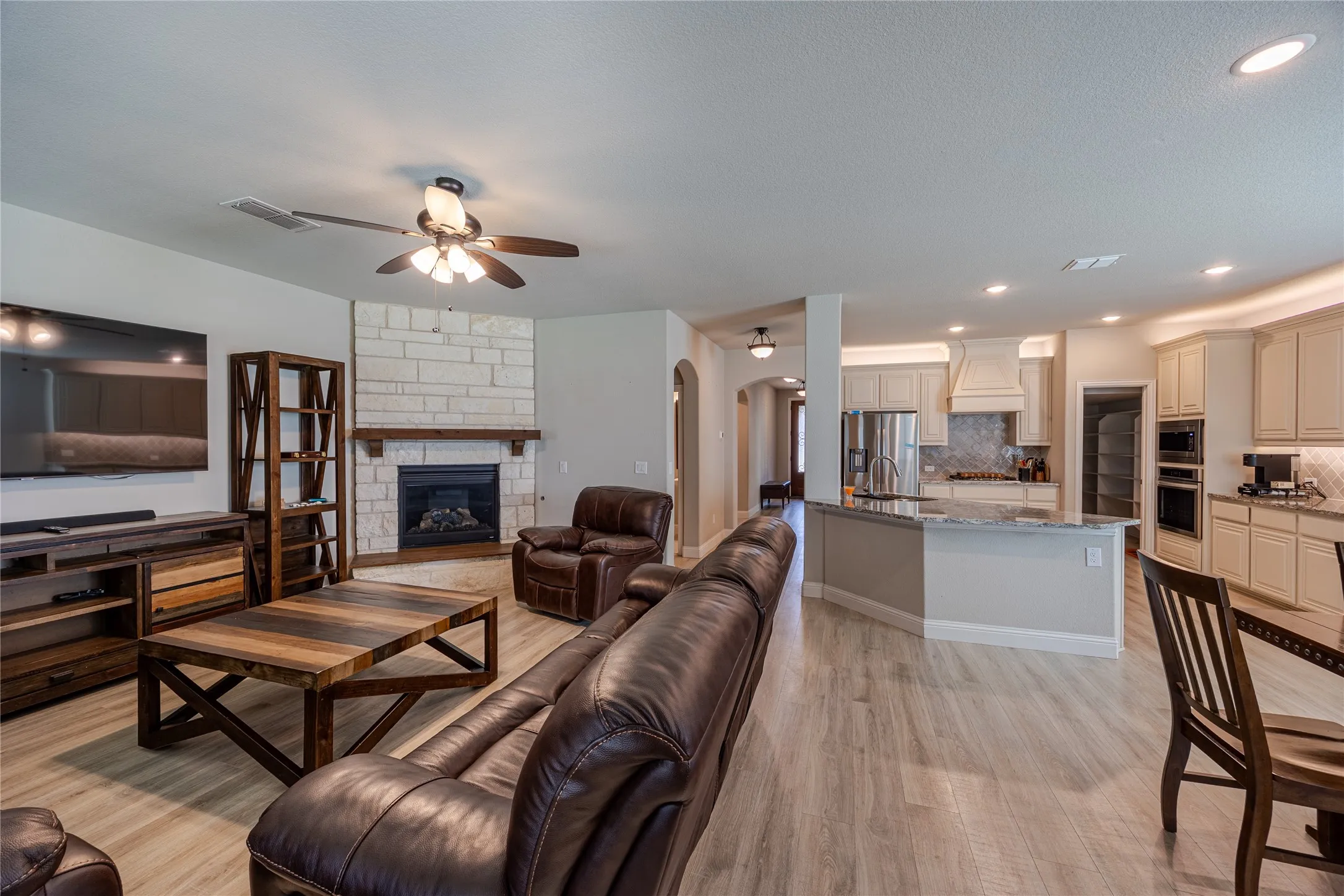 Single Family Residence For Sale in Rockwall County , 1519 Pisa Court, Mclendon Chisholm, Texas 75032, 5 Bedroom, 4 Bathroom, 3 Garage spaces, 3,261 Sqft, built in 2021, mls#21338681, Real Estate Agent in Mclendon Chisholm, Homes For Sale in Rockwall county, Homes For Sale in Mclendon Chisholm, Realtor in Mclendon Chisholm Texas, Real Estate Brokerage Independent Realty Texas, Luminita Cordes Realtor