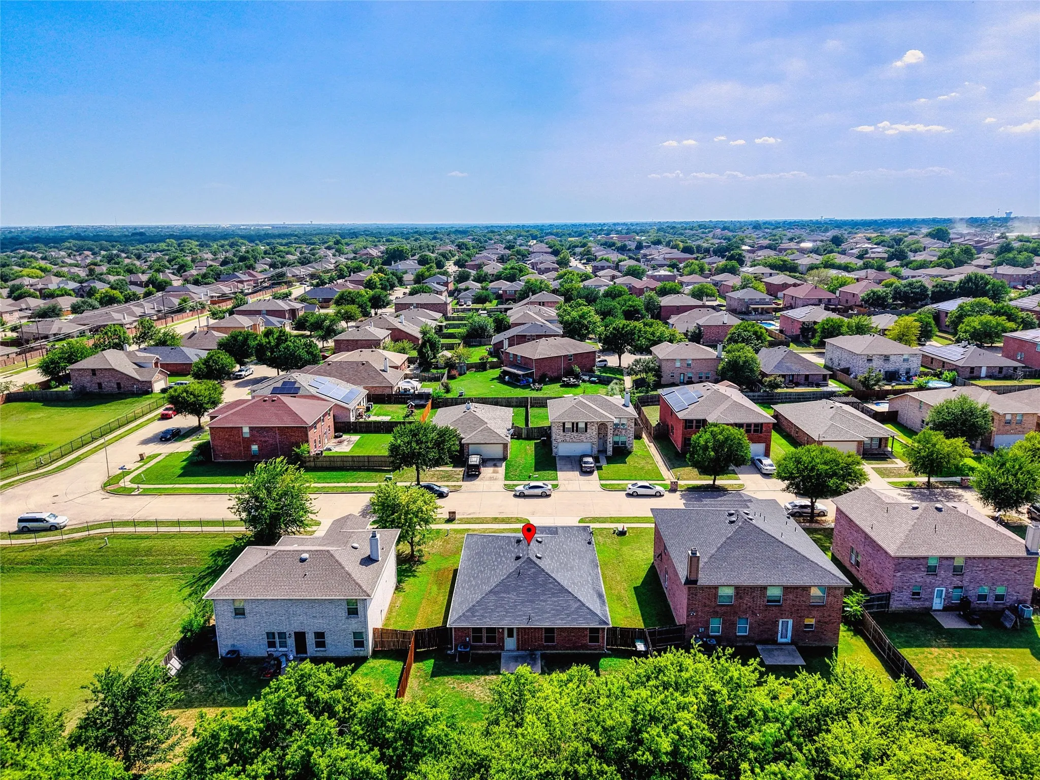 Single Family Residence For Sale in Tarrant County , 8421 River Bluffs Drive, Arlington, Texas 76002, 3 Bedroom, 2 Bathroom, 2 Garage spaces, 1,639 Sqft, built in 2006, mls#21321690, Real Estate Agent in Arlington, Homes For Sale in Tarrant county, Homes For Sale in Arlington, Realtor in Arlington Texas, Real Estate Brokerage Independent Realty Texas, Luminita Cordes Realtor