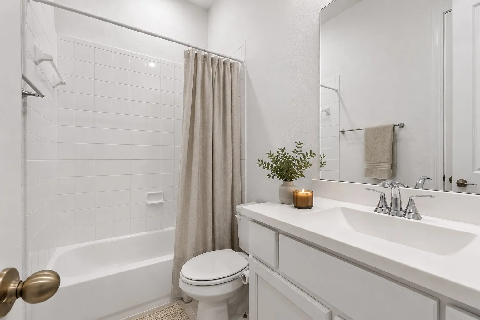4 BATHS