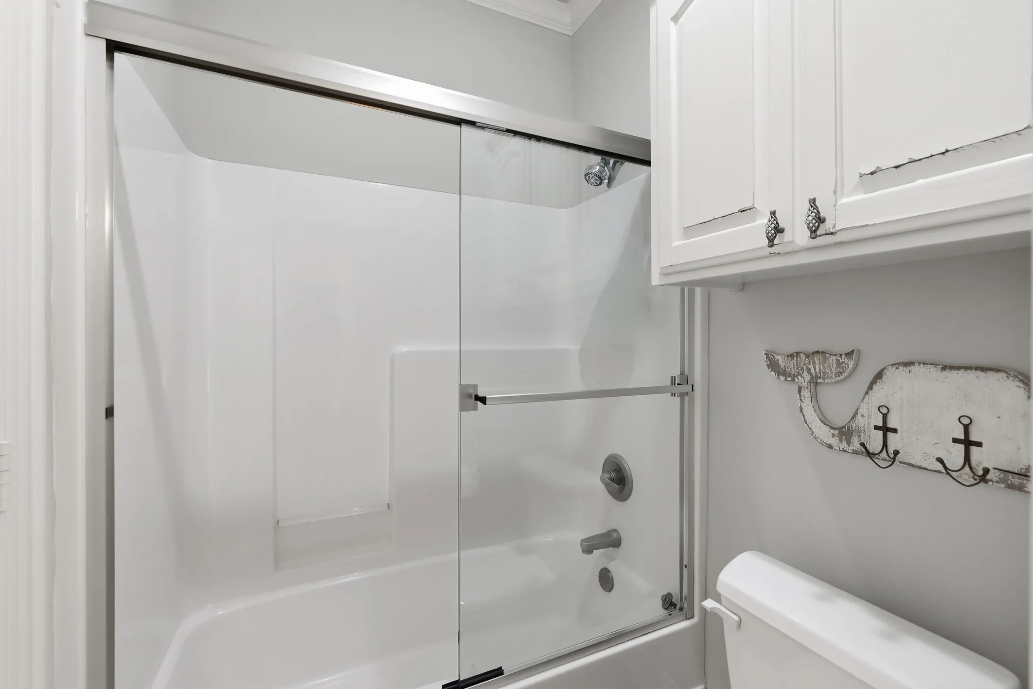Single Family Residence For Sale in Gregg County , 313 Ithaca Drive, Longview, Texas 75604, 4 Bedroom, 2 Bathroom, 2 Garage spaces, 2,382 Sqft, built in 2002, mls#21338099, Real Estate Agent in Longview, Homes For Sale in Gregg county, Homes For Sale in Longview, Realtor in Longview Texas, Real Estate Brokerage Independent Realty Texas, Luminita Cordes Realtor