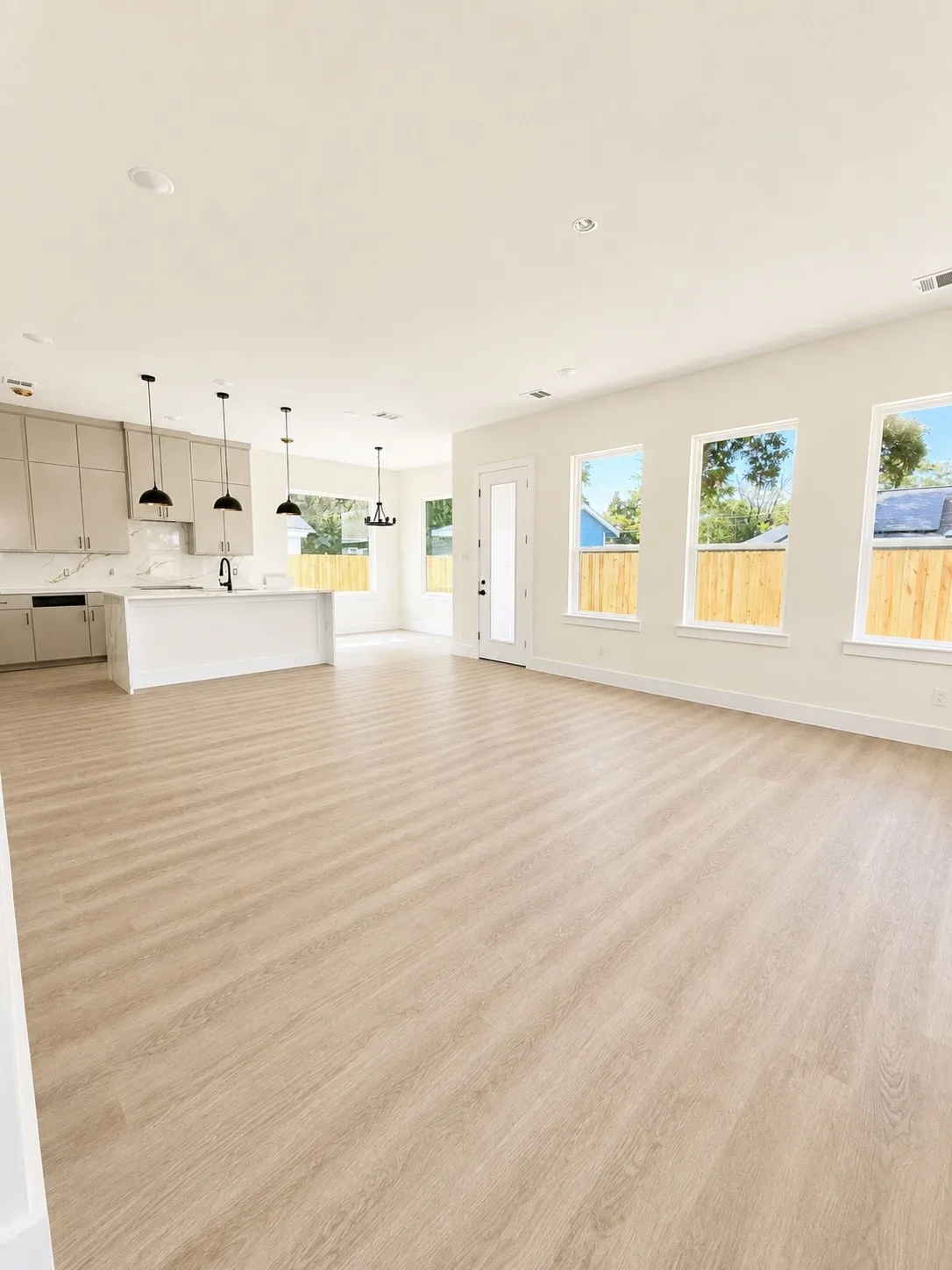 Single Family Residence For Rent in Dallas County , 2602 Ghent Street, Dallas, Texas 75215, 4 Bedroom, 3 Bathroom, 2 Garage spaces, 2,274 Sqft, built in 2026, mls#21335234, Real Estate Agent in Dallas, Homes For Rent in Dallas county, Homes For Rent in Dallas, Realtor in Dallas Texas, Real Estate Brokerage Independent Realty Texas, Luminita Cordes Realtor