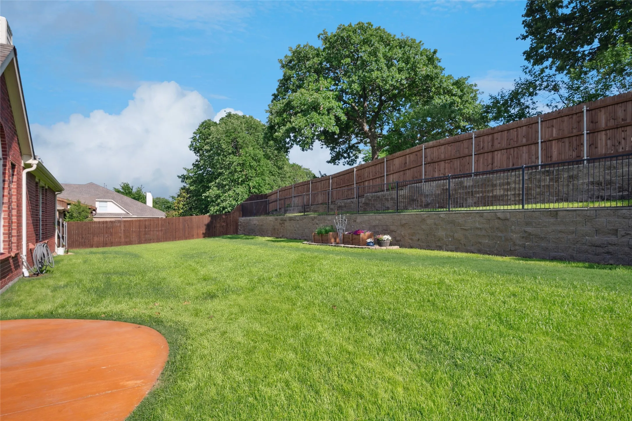 Single Family Residence For Sale in Tarrant County , 5224 Winterberry Court, Fort Worth, Texas 76244, 4 Bedroom, 3 Bathroom, 3 Garage spaces, 3,473 Sqft, built in 2004, Price $569,900, mls#21339065, Real Estate Agent in Fort Worth, Homes For Sale in Tarrant county, Homes For Sale in Fort Worth, Realtor in Fort Worth Texas, Real Estate Brokerage Independent Realty Texas, Luminita Cordes Realtor