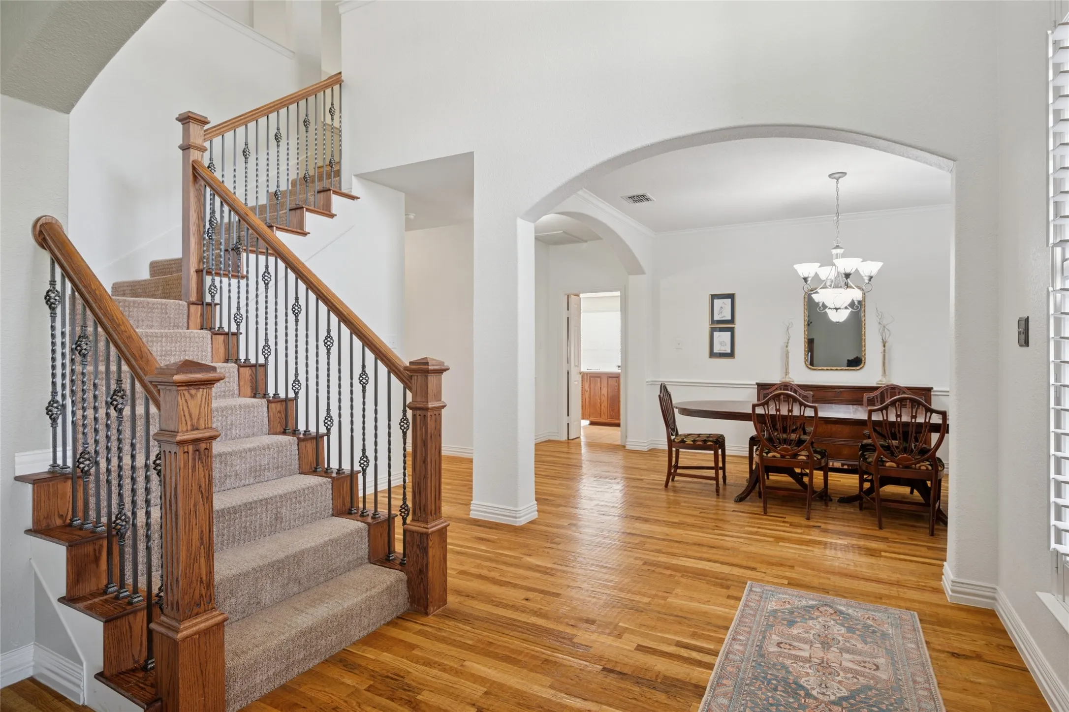 Single Family Residence For Sale in Tarrant County , 5224 Winterberry Court, Fort Worth, Texas 76244, 4 Bedroom, 3 Bathroom, 3 Garage spaces, 3,473 Sqft, built in 2004, Price $569,900, mls#21339065, Real Estate Agent in Fort Worth, Homes For Sale in Tarrant county, Homes For Sale in Fort Worth, Realtor in Fort Worth Texas, Real Estate Brokerage Independent Realty Texas, Luminita Cordes Realtor