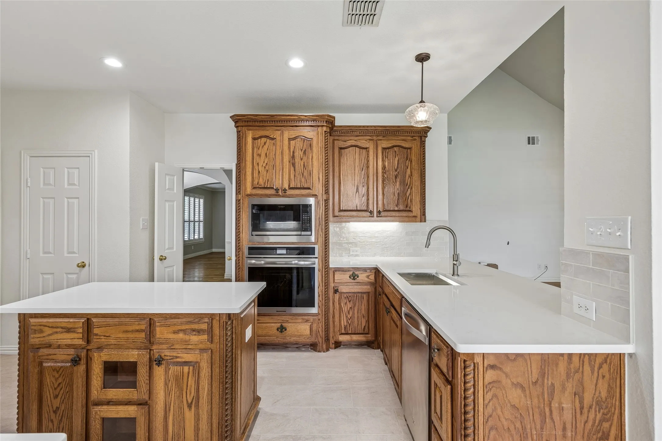 Fabulous stainless appliances and updated sink