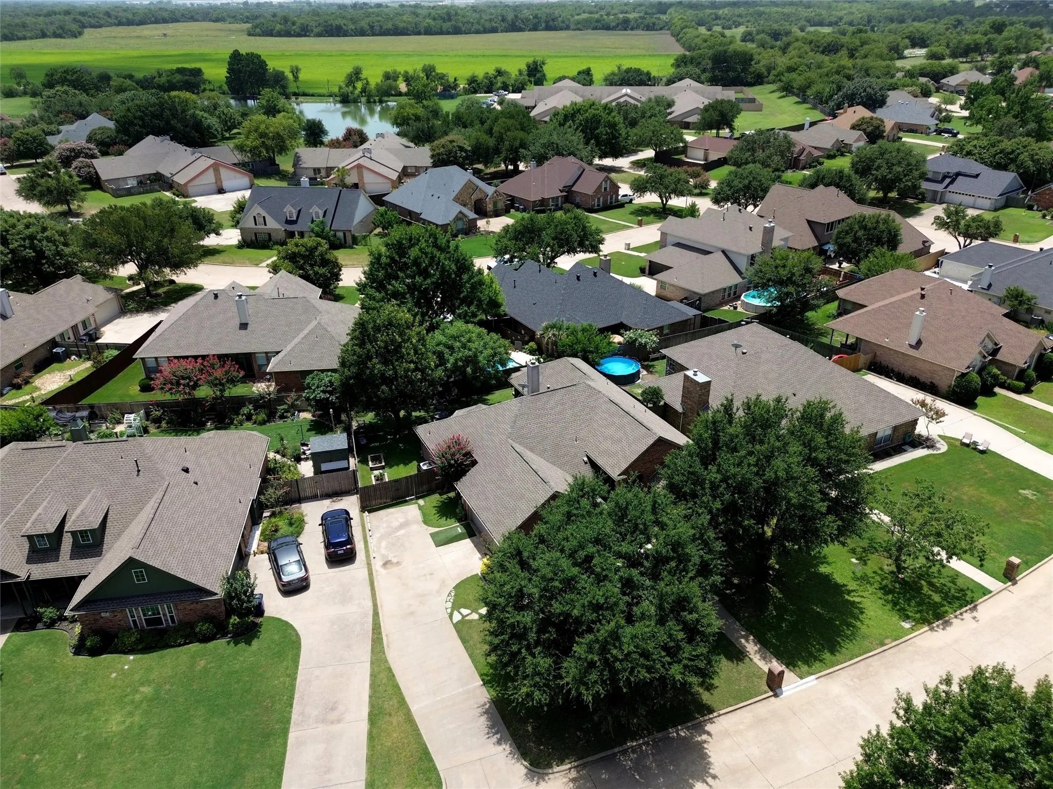 Single Family Residence For Sale in Denton County , 106 Honeysuckle Drive, Justin, Texas 76247, 4 Bedroom, 2 Bathroom, 2 Garage spaces, 2,209 Sqft, built in 1998, mls#21336097, Real Estate Agent in Justin, Homes For Sale in Denton county, Homes For Sale in Justin, Realtor in Justin Texas, Real Estate Brokerage Independent Realty Texas, Luminita Cordes Realtor