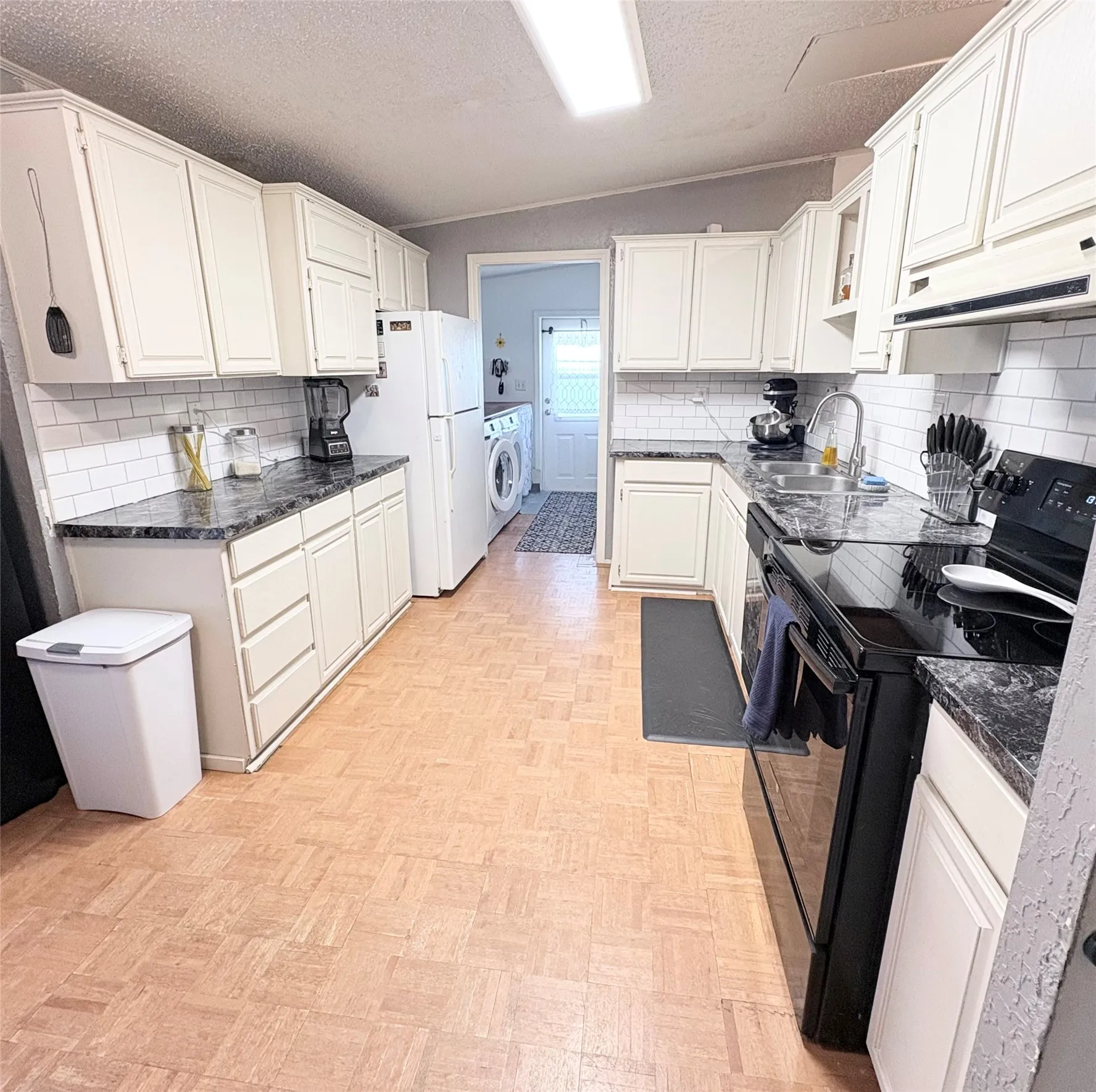 Mobile Home For Sale in Eastland County , 606 W 16th Street, Cisco, Texas 76437, 3 Bedroom, 2 Bathroom, Garage spaces, 1,512 Sqft, built in 1995, mls#21339078, Real Estate Agent in Cisco, Homes For Sale in Eastland county, Homes For Sale in Cisco, Realtor in Cisco Texas, Real Estate Brokerage Independent Realty Texas, Luminita Cordes Realtor
