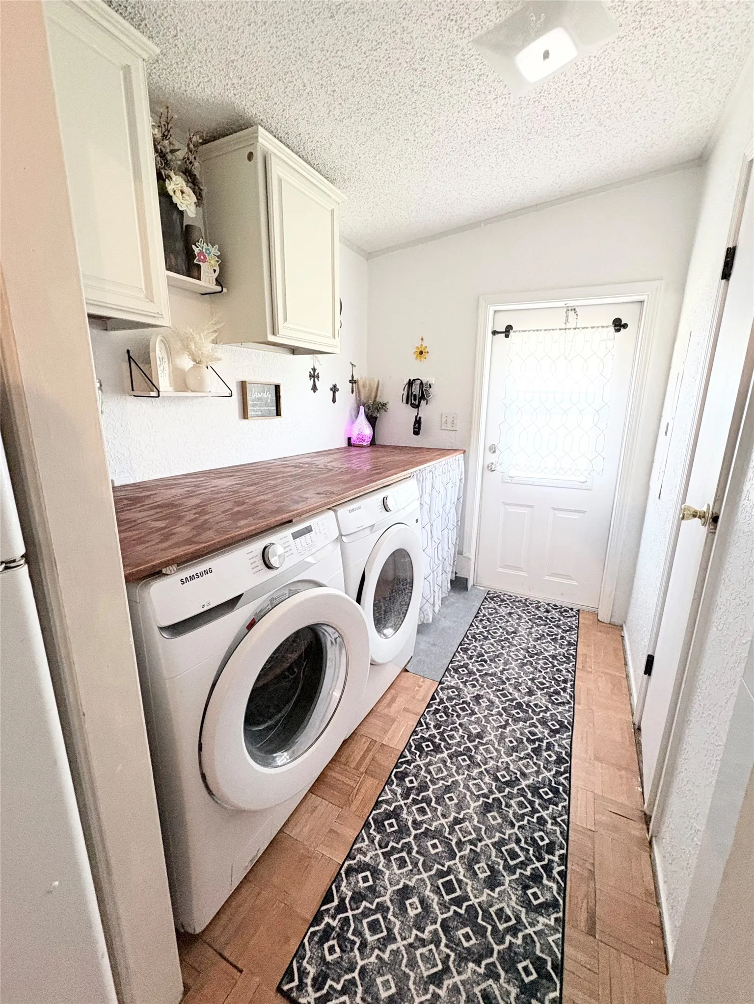 Mobile Home For Sale in Eastland County , 606 W 16th Street, Cisco, Texas 76437, 3 Bedroom, 2 Bathroom, Garage spaces, 1,512 Sqft, built in 1995, mls#21339078, Real Estate Agent in Cisco, Homes For Sale in Eastland county, Homes For Sale in Cisco, Realtor in Cisco Texas, Real Estate Brokerage Independent Realty Texas, Luminita Cordes Realtor