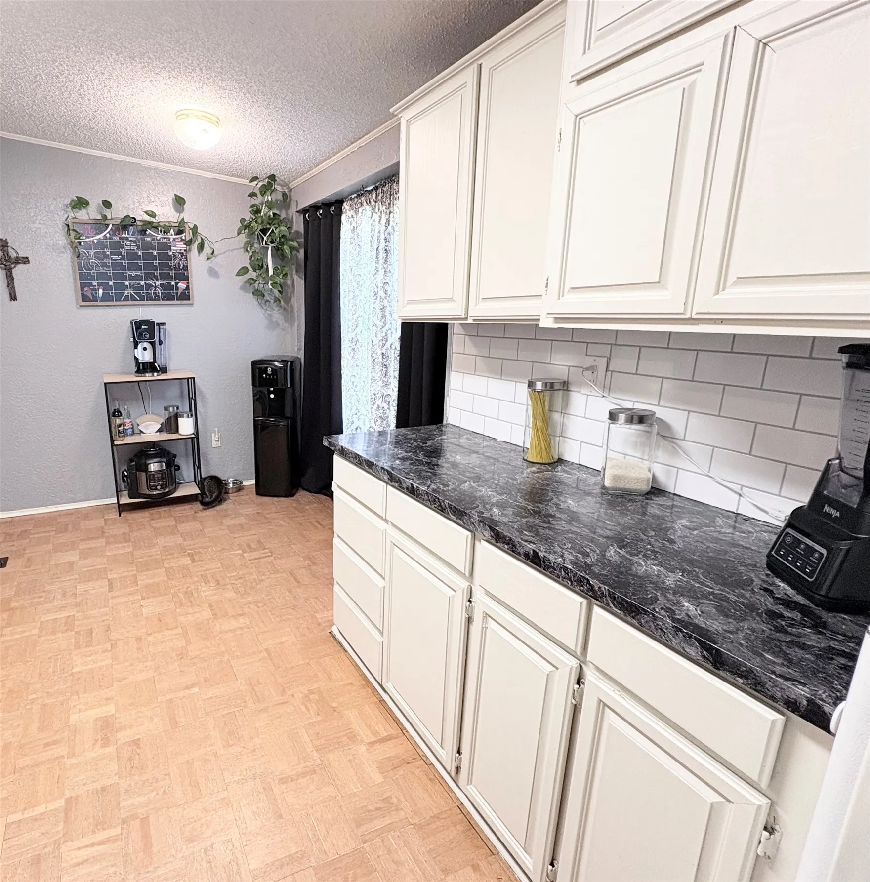 Mobile Home For Sale in Eastland County , 606 W 16th Street, Cisco, Texas 76437, 3 Bedroom, 2 Bathroom, Garage spaces, 1,512 Sqft, built in 1995, mls#21339078, Real Estate Agent in Cisco, Homes For Sale in Eastland county, Homes For Sale in Cisco, Realtor in Cisco Texas, Real Estate Brokerage Independent Realty Texas, Luminita Cordes Realtor