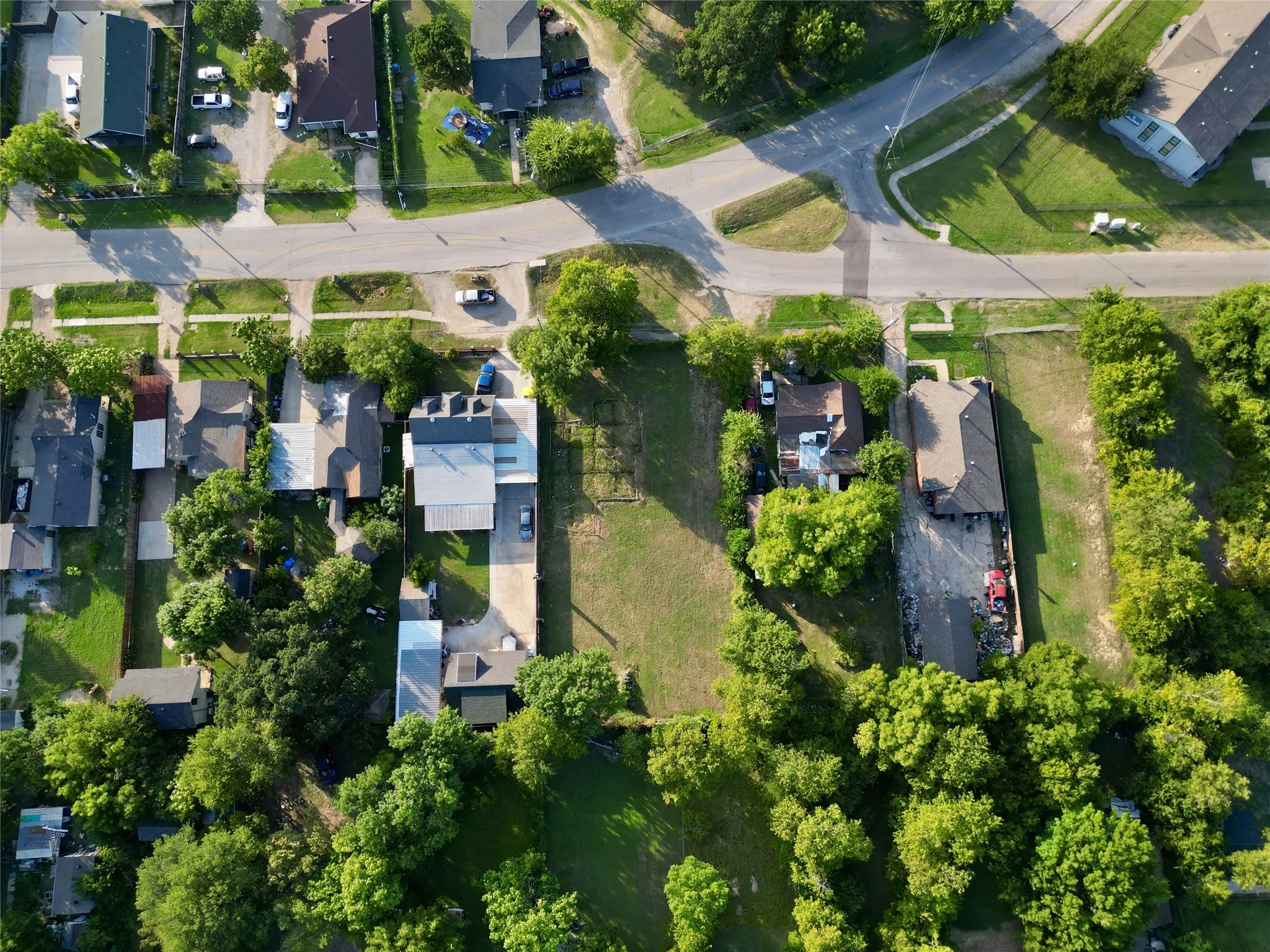 Unimproved Land For Sale in Dallas County , 3348 E Overton Road, Dallas, Texas 75216, 0, 0, Garage spaces, 0 Sqft, built in 0, mls#21338360, Real Estate Agent in Dallas, Homes For Sale in Dallas county, Homes For Sale in Dallas, Realtor in Dallas Texas, Real Estate Brokerage Independent Realty Texas, Luminita Cordes Realtor