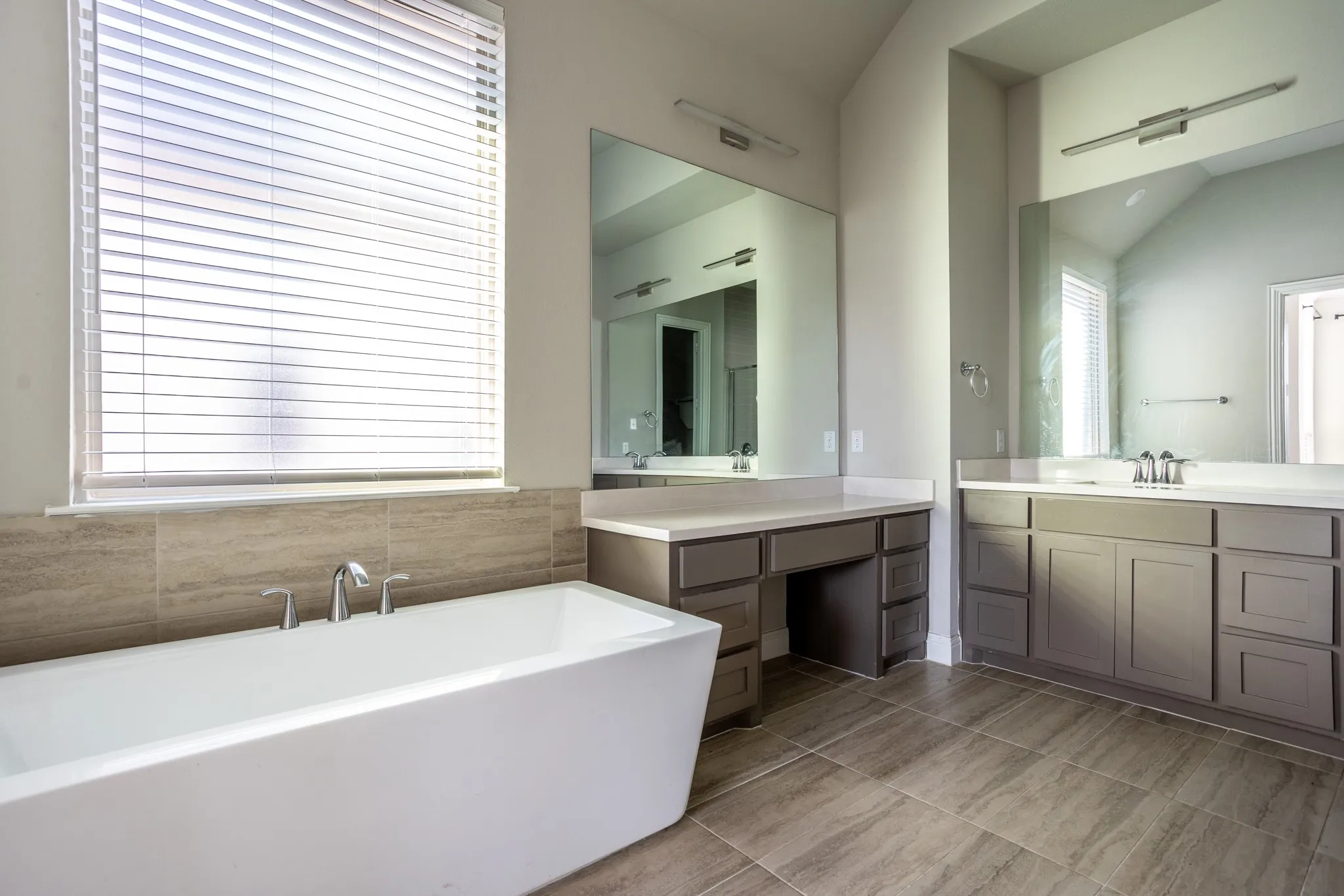 Single Family Residence For Sale in Collin County , 3521 Abingdon Avenue, Melissa, Texas 75454, 4 Bedroom, 4 Bathroom, 3 Garage spaces, 3,061 Sqft, built in 2022, mls#21339071, Real Estate Agent in Melissa, Homes For Sale in Collin county, Homes For Sale in Melissa, Realtor in Melissa Texas, Real Estate Brokerage Independent Realty Texas, Luminita Cordes Realtor