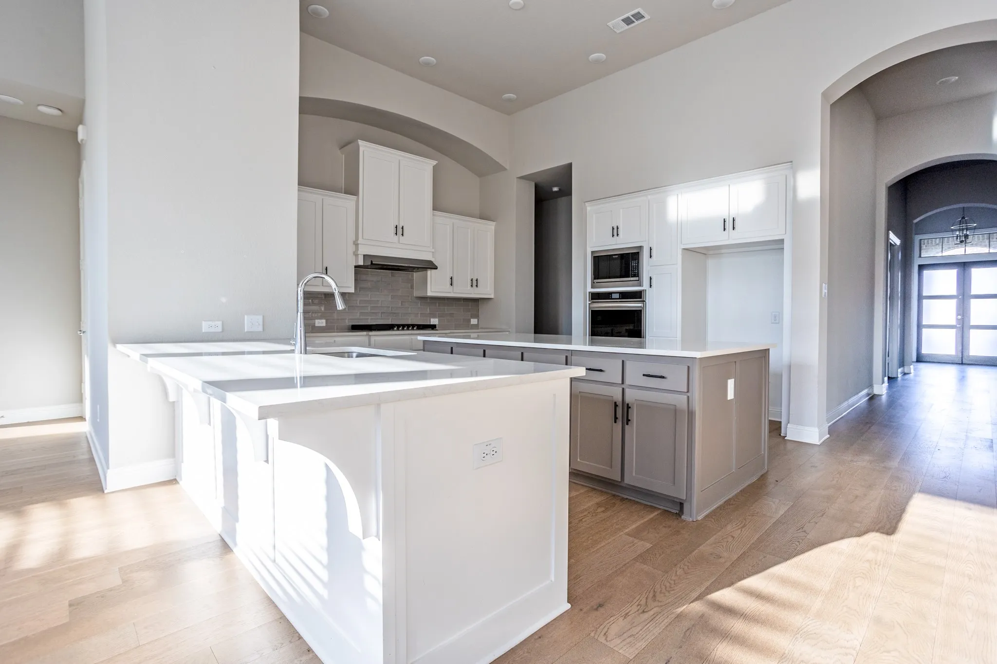 Single Family Residence For Sale in Collin County , 3521 Abingdon Avenue, Melissa, Texas 75454, 4 Bedroom, 4 Bathroom, 3 Garage spaces, 3,061 Sqft, built in 2022, mls#21339071, Real Estate Agent in Melissa, Homes For Sale in Collin county, Homes For Sale in Melissa, Realtor in Melissa Texas, Real Estate Brokerage Independent Realty Texas, Luminita Cordes Realtor