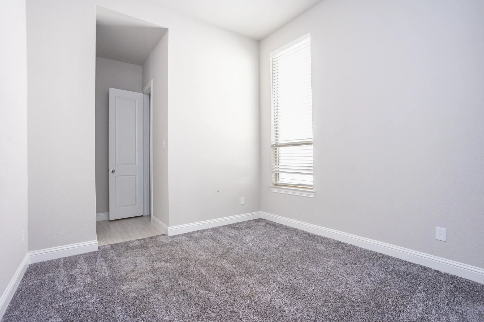 Secondary bedroom