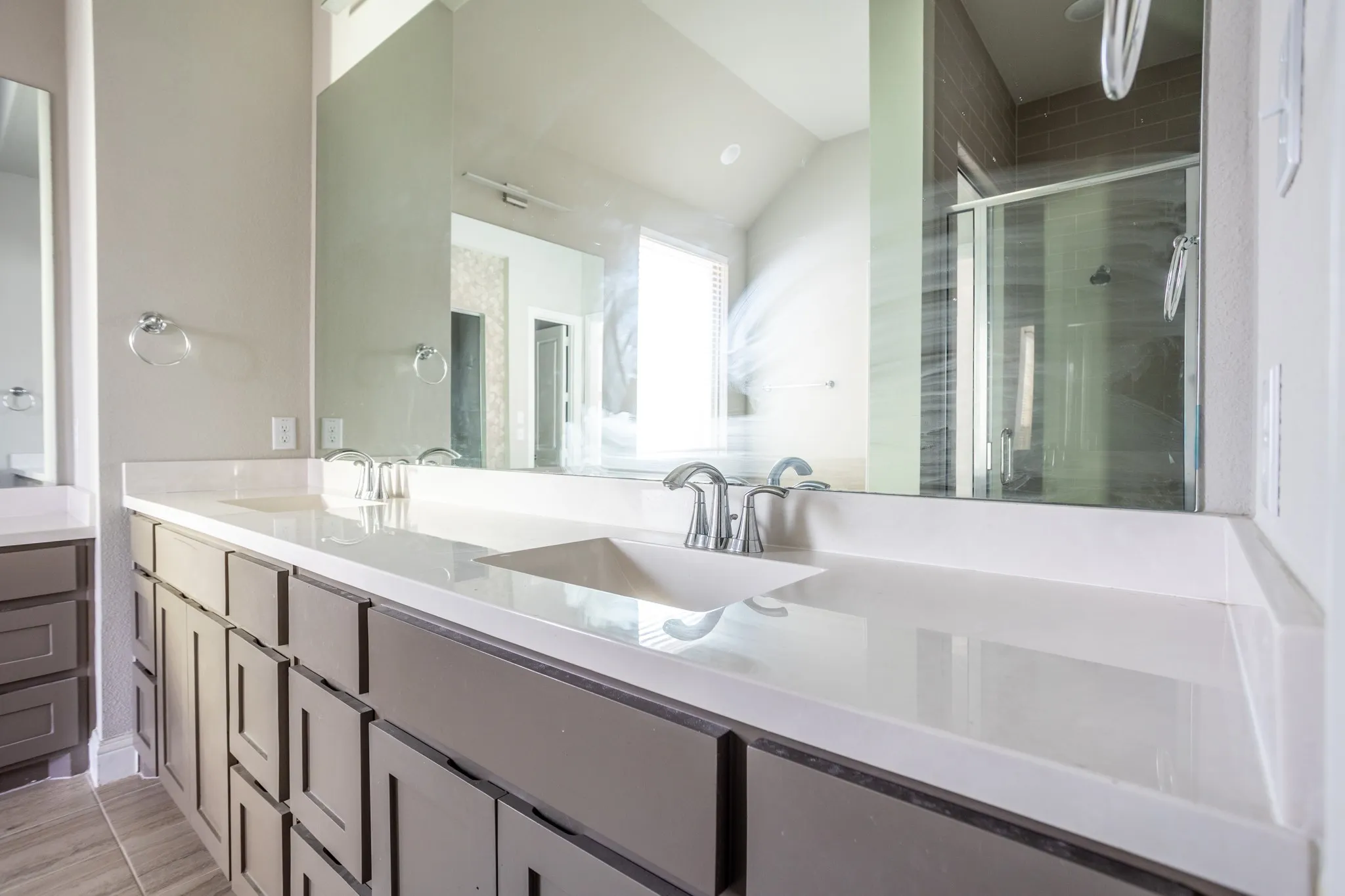 Single Family Residence For Sale in Collin County , 3521 Abingdon Avenue, Melissa, Texas 75454, 4 Bedroom, 4 Bathroom, 3 Garage spaces, 3,061 Sqft, built in 2022, mls#21339071, Real Estate Agent in Melissa, Homes For Sale in Collin county, Homes For Sale in Melissa, Realtor in Melissa Texas, Real Estate Brokerage Independent Realty Texas, Luminita Cordes Realtor