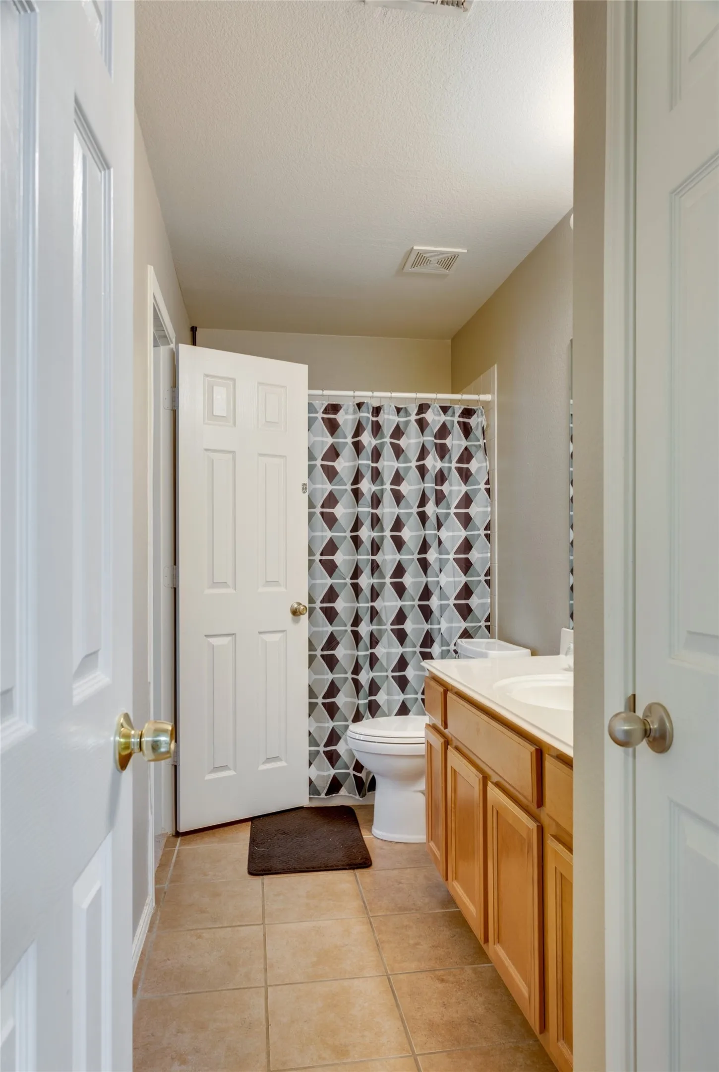 Single Family Residence For Sale in Tarrant County , 10028 Voss Avenue, Fort Worth, Texas 76244, 4 Bedroom, 2 Bathroom, 2 Garage spaces, 2,142 Sqft, built in 2005, mls#21339056, Real Estate Agent in Fort Worth, Homes For Sale in Tarrant county, Homes For Sale in Fort Worth, Realtor in Fort Worth Texas, Real Estate Brokerage Independent Realty Texas, Luminita Cordes Realtor