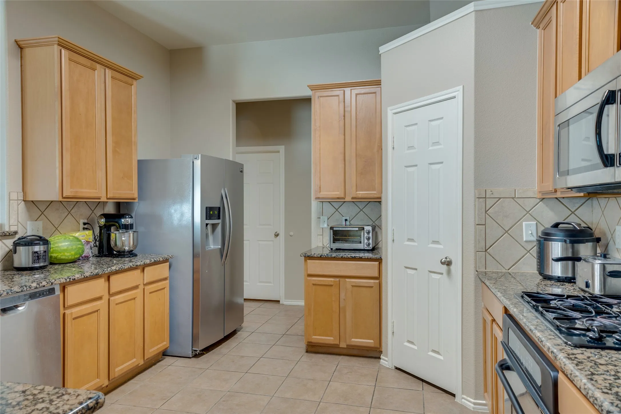 Single Family Residence For Sale in Tarrant County , 10028 Voss Avenue, Fort Worth, Texas 76244, 4 Bedroom, 2 Bathroom, 2 Garage spaces, 2,142 Sqft, built in 2005, mls#21339056, Real Estate Agent in Fort Worth, Homes For Sale in Tarrant county, Homes For Sale in Fort Worth, Realtor in Fort Worth Texas, Real Estate Brokerage Independent Realty Texas, Luminita Cordes Realtor