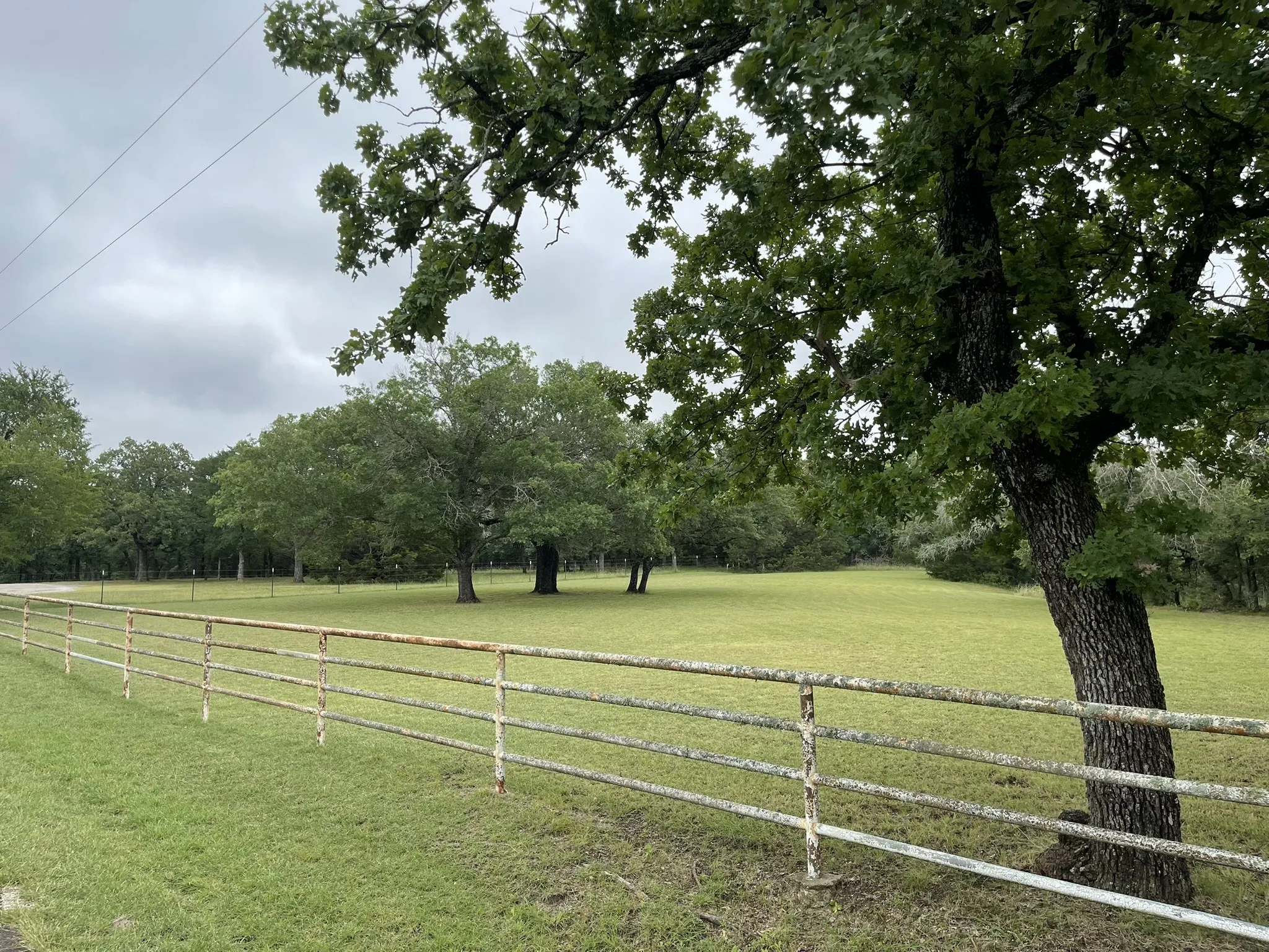 Single Family Residence For Sale in Parker County , 296 E Bluff Springs Road, Fort Worth, Texas 76108, 3 Bedroom, 2 Bathroom, 10 Garage spaces, 1,404 Sqft, built in 1983, mls#21339077, Real Estate Agent in Fort Worth, Homes For Sale in Parker county, Homes For Sale in Fort Worth, Realtor in Fort Worth Texas, Real Estate Brokerage Independent Realty Texas, Luminita Cordes Realtor