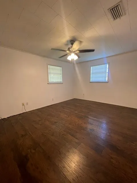 Single Family Residence For Rent in Rockwall County , 403 Live Oak Street, Royse City, Texas 75189, 2 Bedroom, 1 Bathroom, 1 Garage spaces, 1,152 Sqft, built in 1982, mls#21339109, Real Estate Agent in Royse City, Homes For Rent in Rockwall county, Homes For Rent in Royse City, Realtor in Royse City Texas, Real Estate Brokerage Independent Realty Texas, Luminita Cordes Realtor