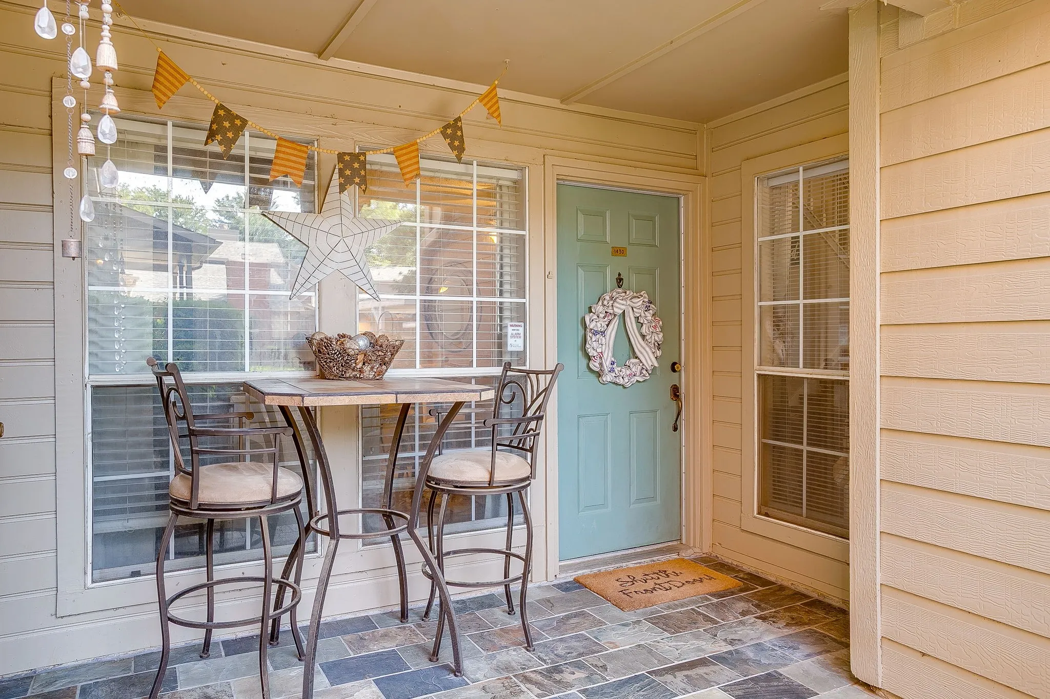 Condominium For Sale in Tarrant County , 1430 Meadowood Village Drive, Fort Worth, Texas 76120, 2 Bedroom, 2 Bathroom, Garage spaces, 912 Sqft, built in 1984, mls#21336338, Real Estate Agent in Fort Worth, Homes For Sale in Tarrant county, Homes For Sale in Fort Worth, Realtor in Fort Worth Texas, Real Estate Brokerage Independent Realty Texas, Luminita Cordes Realtor