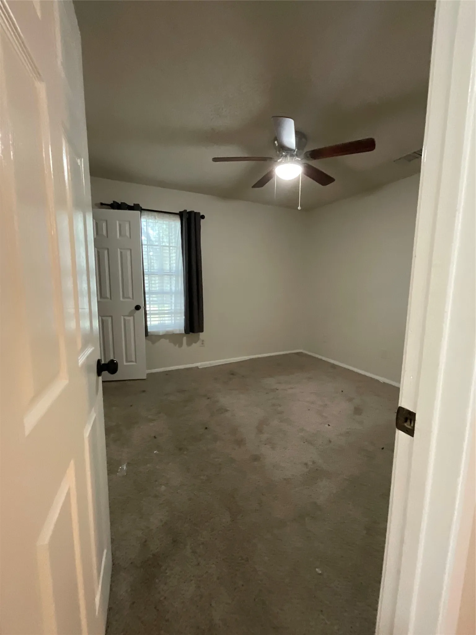 Single Family Residence For Sale in Dallas County , 2332 Abbington Lane, Grand Prairie, Texas 75052, 4 Bedroom, 3 Bathroom, 2 Garage spaces, 2,330 Sqft, built in 1985, mls#21339129, Real Estate Agent in Grand Prairie, Homes For Sale in Dallas county, Homes For Sale in Grand Prairie, Realtor in Grand Prairie Texas, Real Estate Brokerage Independent Realty Texas, Luminita Cordes Realtor