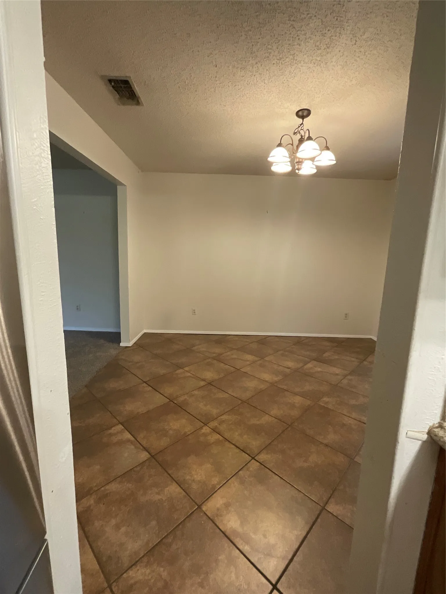 Single Family Residence For Sale in Dallas County , 2332 Abbington Lane, Grand Prairie, Texas 75052, 4 Bedroom, 3 Bathroom, 2 Garage spaces, 2,330 Sqft, built in 1985, mls#21339129, Real Estate Agent in Grand Prairie, Homes For Sale in Dallas county, Homes For Sale in Grand Prairie, Realtor in Grand Prairie Texas, Real Estate Brokerage Independent Realty Texas, Luminita Cordes Realtor