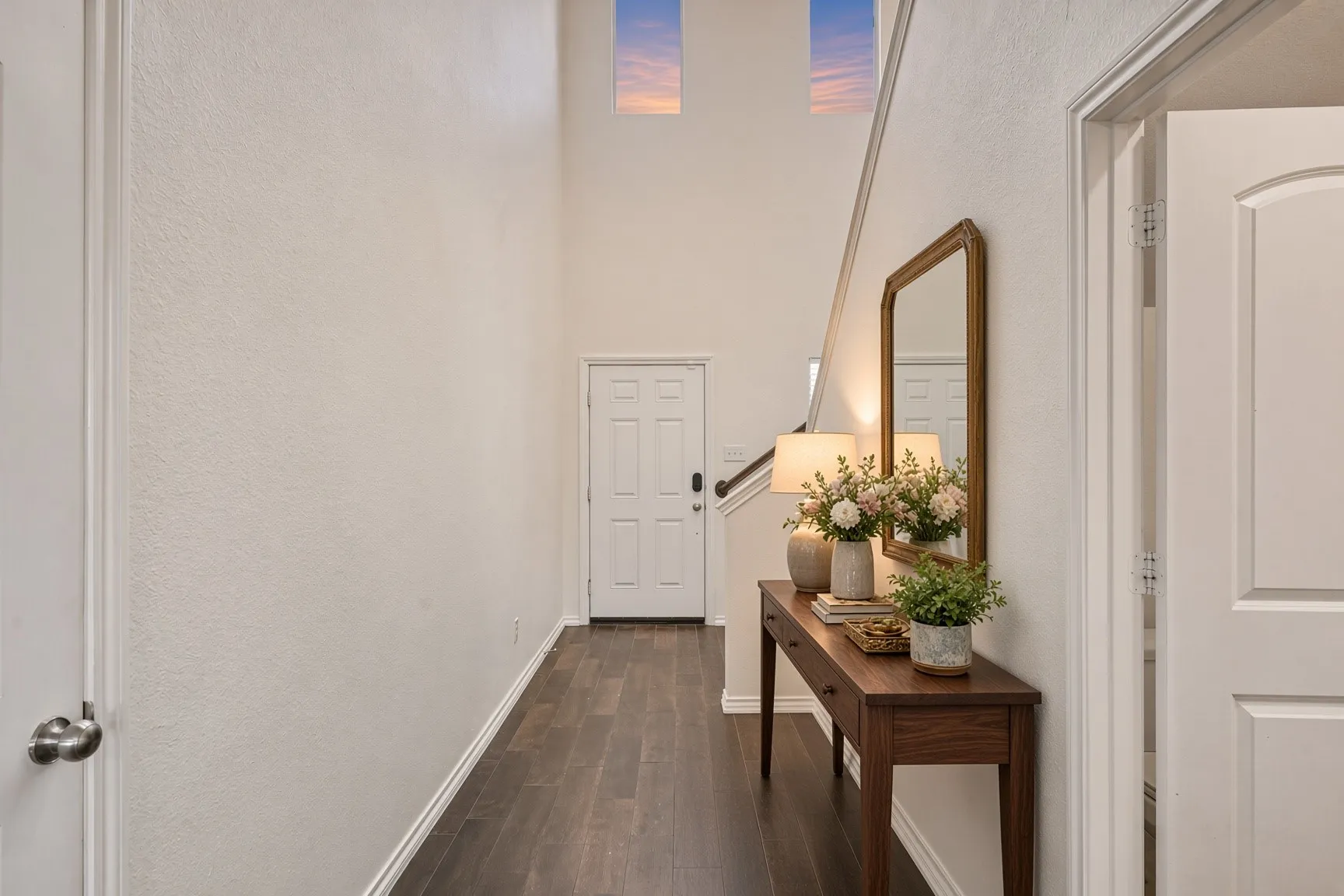Single Family Residence For Sale in Denton County , 1025 Mason Street, Aubrey, Texas 76227, 3 Bedroom, 3 Bathroom, 2 Garage spaces, 2,120 Sqft, built in 2021, mls#21338345, Real Estate Agent in Aubrey, Homes For Sale in Denton county, Homes For Sale in Aubrey, Realtor in Aubrey Texas, Real Estate Brokerage Independent Realty Texas, Luminita Cordes Realtor