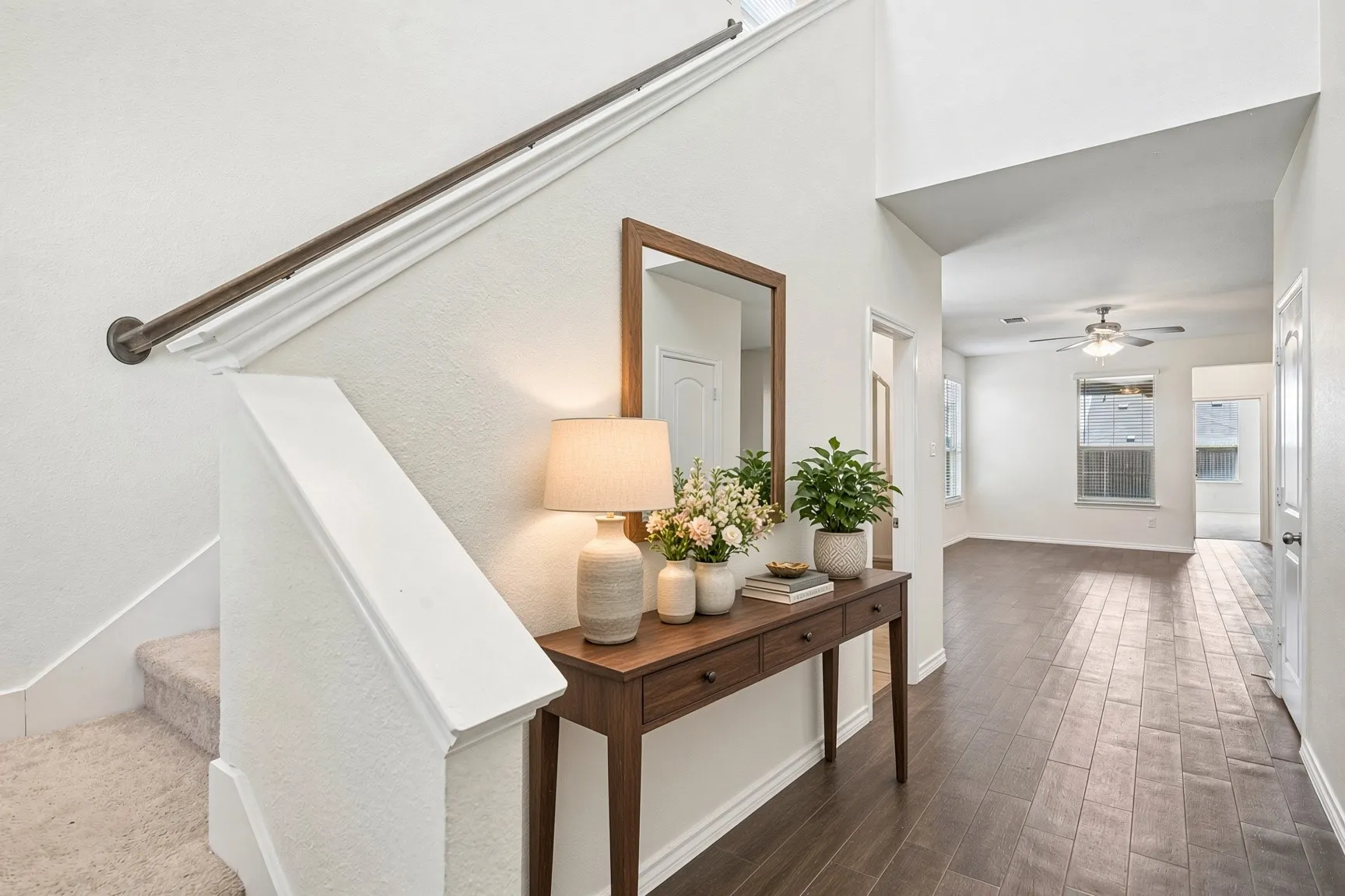 Single Family Residence For Sale in Denton County , 1025 Mason Street, Aubrey, Texas 76227, 3 Bedroom, 3 Bathroom, 2 Garage spaces, 2,120 Sqft, built in 2021, mls#21338345, Real Estate Agent in Aubrey, Homes For Sale in Denton county, Homes For Sale in Aubrey, Realtor in Aubrey Texas, Real Estate Brokerage Independent Realty Texas, Luminita Cordes Realtor