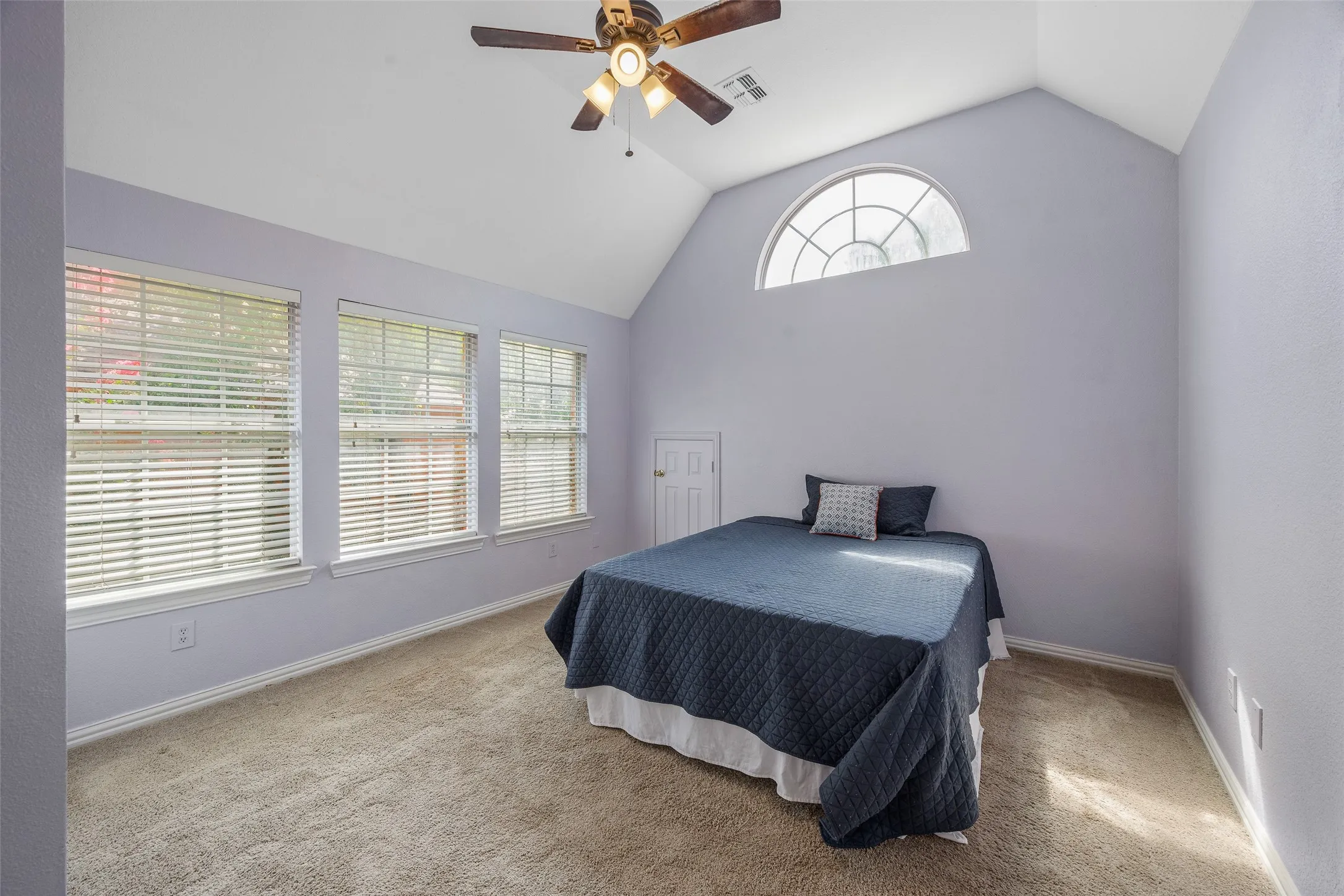 Single Family Residence For Sale in Collin County , 408 San Mateo Drive, Allen, Texas 75013, 6 Bedroom, 4 Bathroom, 2 Garage spaces, 3,273 Sqft, built in 1996, mls#21339111, Real Estate Agent in Allen, Homes For Sale in Collin county, Homes For Sale in Allen, Realtor in Allen Texas, Real Estate Brokerage Independent Realty Texas, Luminita Cordes Realtor
