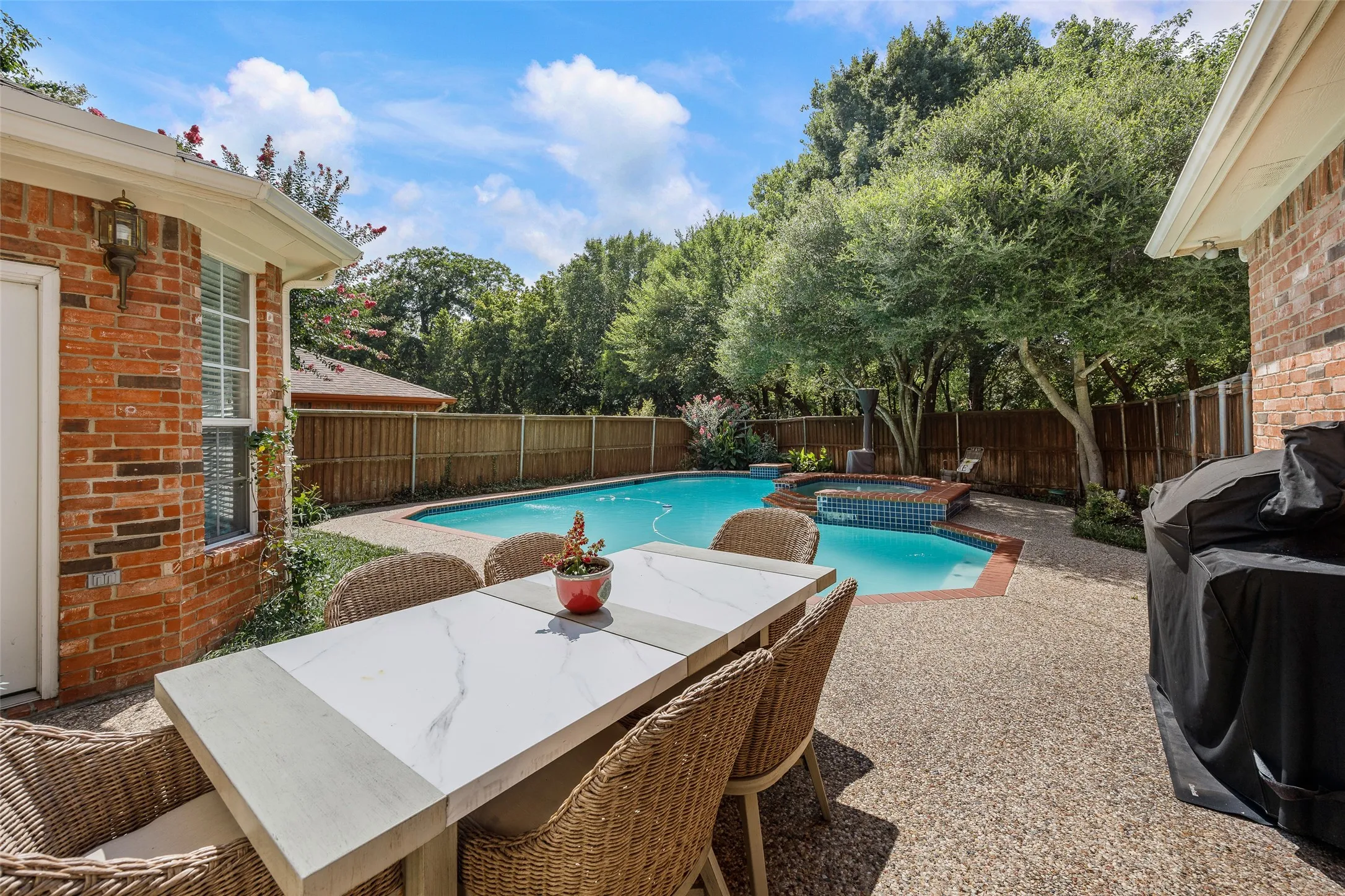 Single Family Residence For Sale in Collin County , 408 San Mateo Drive, Allen, Texas 75013, 6 Bedroom, 4 Bathroom, 2 Garage spaces, 3,273 Sqft, built in 1996, mls#21339111, Real Estate Agent in Allen, Homes For Sale in Collin county, Homes For Sale in Allen, Realtor in Allen Texas, Real Estate Brokerage Independent Realty Texas, Luminita Cordes Realtor
