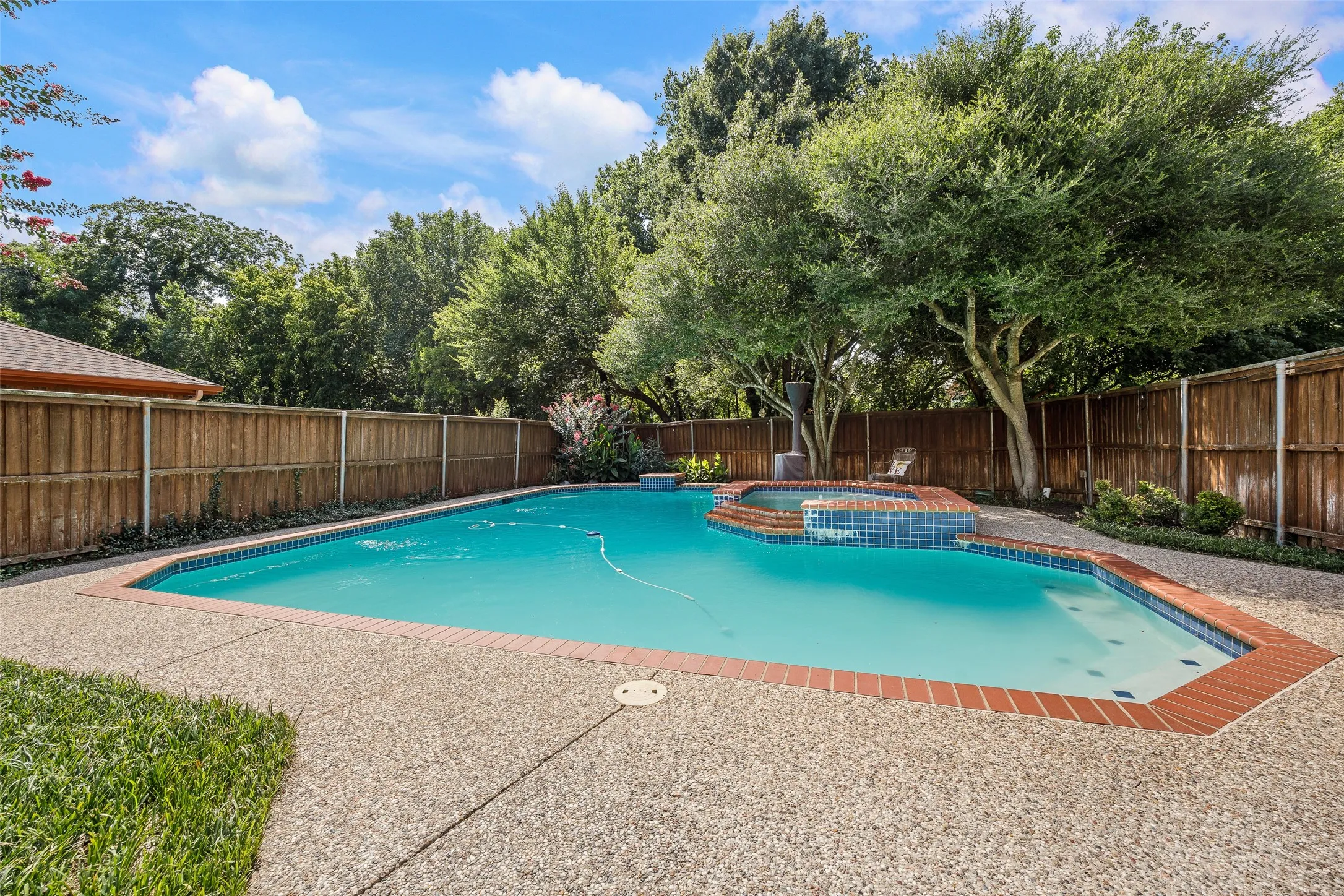 Single Family Residence For Sale in Collin County , 408 San Mateo Drive, Allen, Texas 75013, 6 Bedroom, 4 Bathroom, 2 Garage spaces, 3,273 Sqft, built in 1996, mls#21339111, Real Estate Agent in Allen, Homes For Sale in Collin county, Homes For Sale in Allen, Realtor in Allen Texas, Real Estate Brokerage Independent Realty Texas, Luminita Cordes Realtor