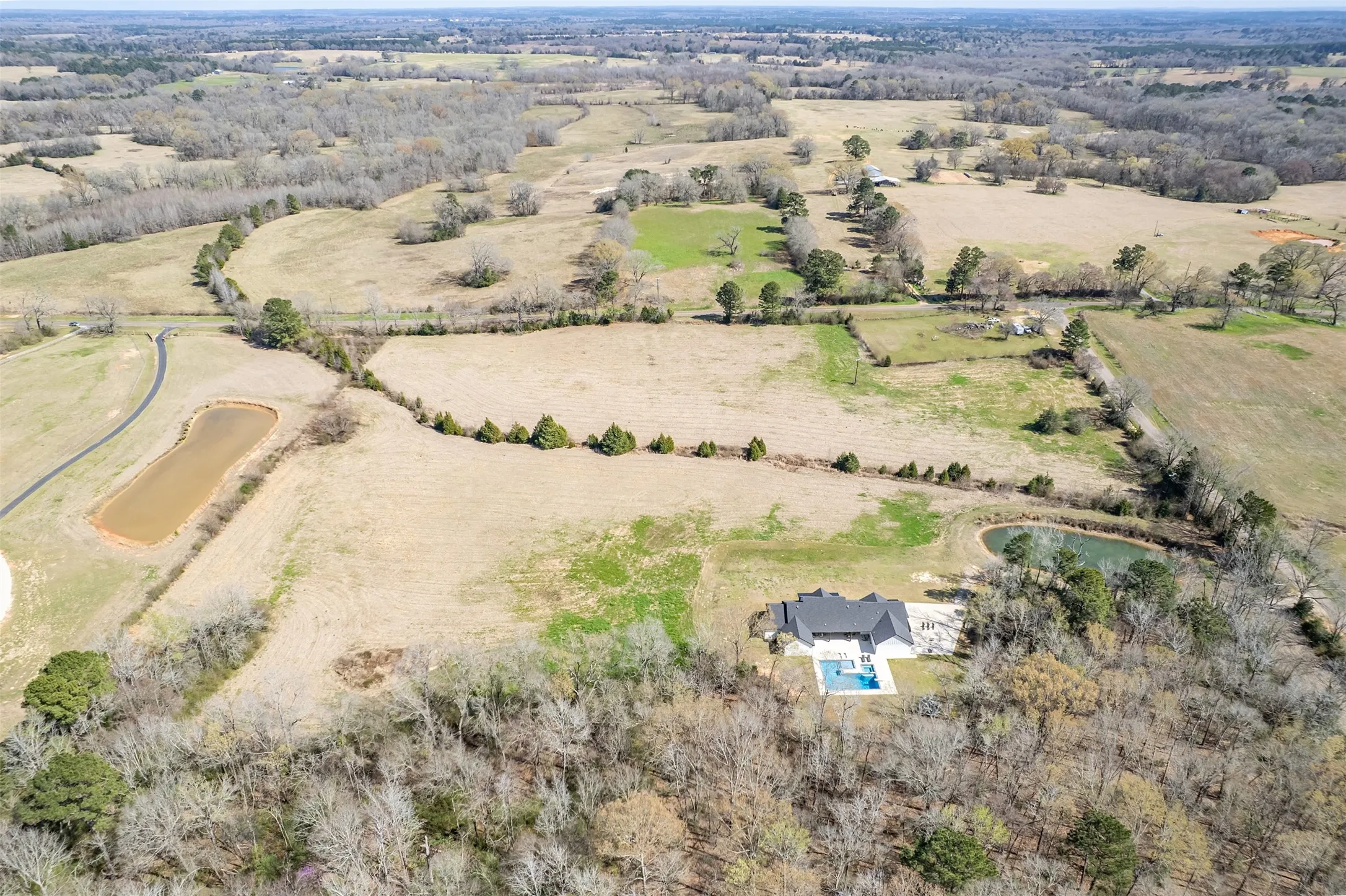 Farm For Sale in Cherokee County , 192 Cr 4707, Troup, Texas 75789, 4 Bedrooms, 3 Bathrooms, 2 Garage spaces, 3,058 Sqft, built in 2022, Price $1,095,000, mls#21336313, Real Estate Agent in Troup, Homes For Sale in Cherokee county, Homes For Sale in Troup, Realtor in Troup Texas, Real Estate Brokerage Independent Realty Texas, Luminita Cordes Realtor