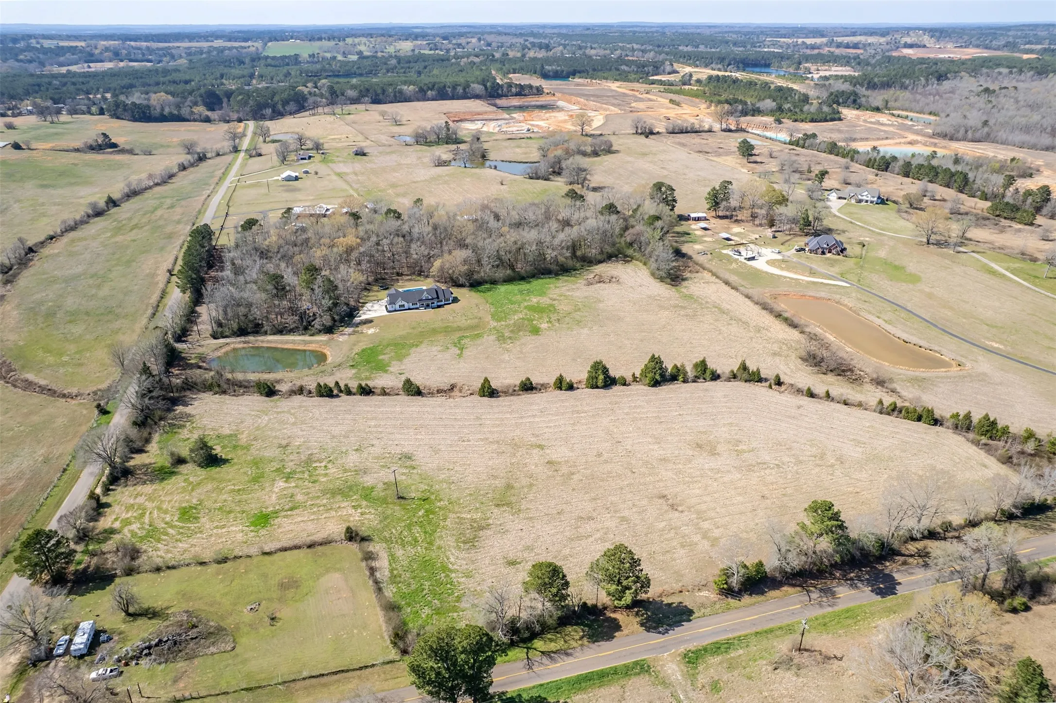 Farm For Sale in Cherokee County , 192 Cr 4707, Troup, Texas 75789, 4 Bedrooms, 3 Bathrooms, 2 Garage spaces, 3,058 Sqft, built in 2022, Price $1,095,000, mls#21336313, Real Estate Agent in Troup, Homes For Sale in Cherokee county, Homes For Sale in Troup, Realtor in Troup Texas, Real Estate Brokerage Independent Realty Texas, Luminita Cordes Realtor