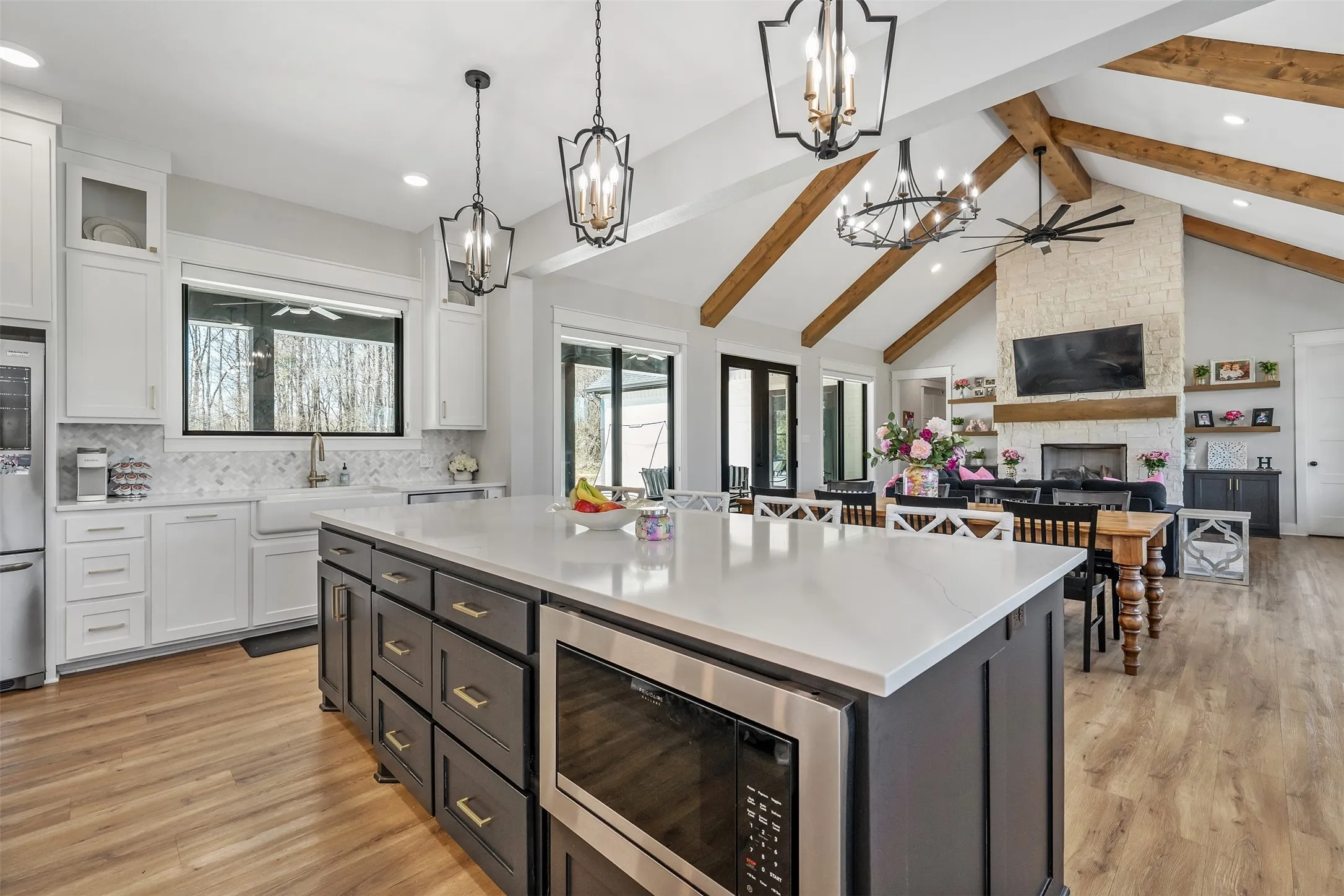 Farm For Sale in Cherokee County , 192 Cr 4707, Troup, Texas 75789, 4 Bedrooms, 3 Bathrooms, 2 Garage spaces, 3,058 Sqft, built in 2022, Price $1,095,000, mls#21336313, Real Estate Agent in Troup, Homes For Sale in Cherokee county, Homes For Sale in Troup, Realtor in Troup Texas, Real Estate Brokerage Independent Realty Texas, Luminita Cordes Realtor