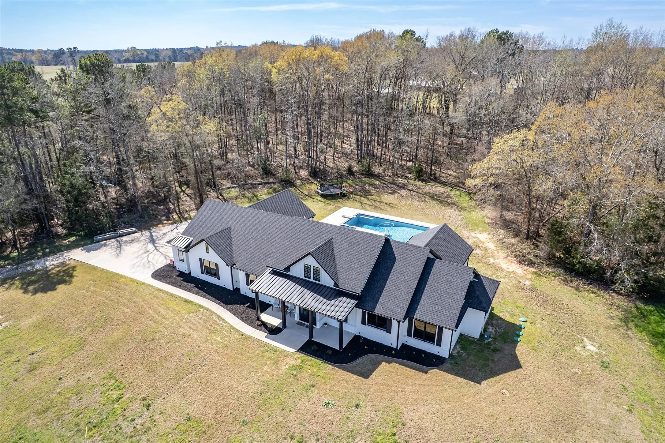 Farm For Sale in Cherokee County , 192 Cr 4707, Troup, Texas 75789, 4 Bedrooms, 3 Bathrooms, 2 Garage spaces, 3,058 Sqft, built in 2022, Price $1,095,000, mls#21336313, Real Estate Agent in Troup, Homes For Sale in Cherokee county, Homes For Sale in Troup, Realtor in Troup Texas, Real Estate Brokerage Independent Realty Texas, Luminita Cordes Realtor